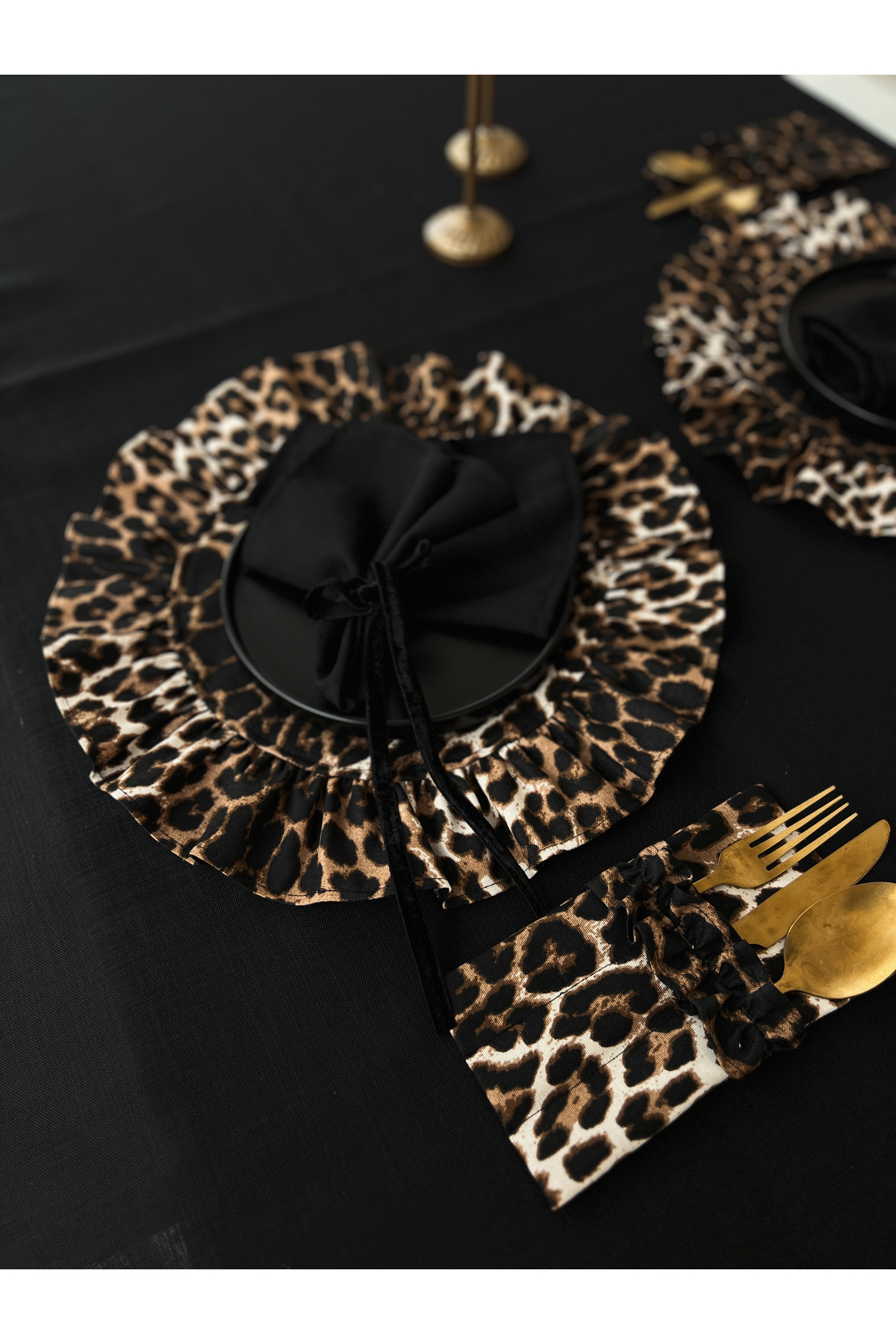 KaiHome-Leopard Linen - Frilly Round Supla 2 Pc 5