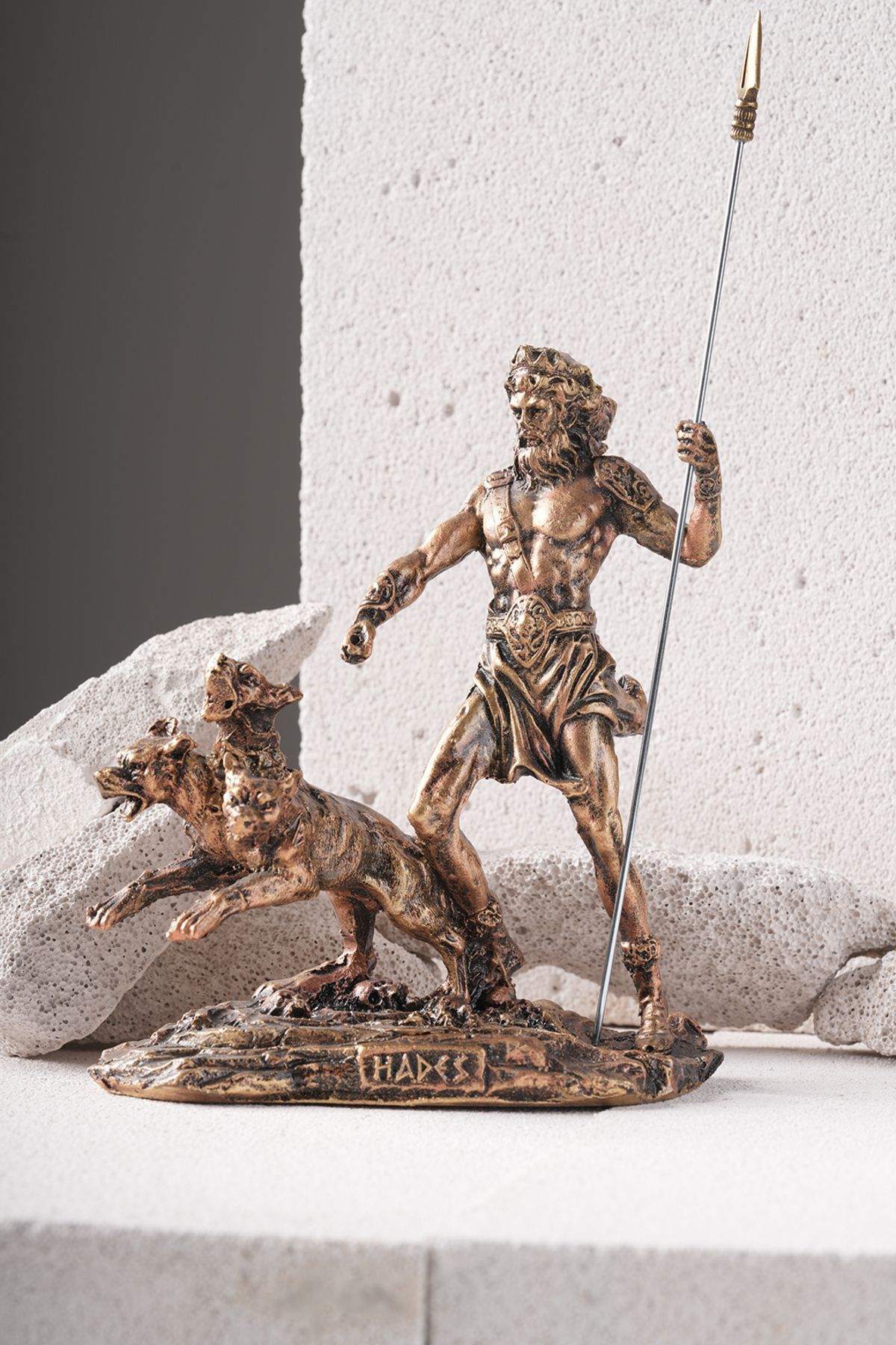 teknotrust HADES Heykel Mitoloji Biblo