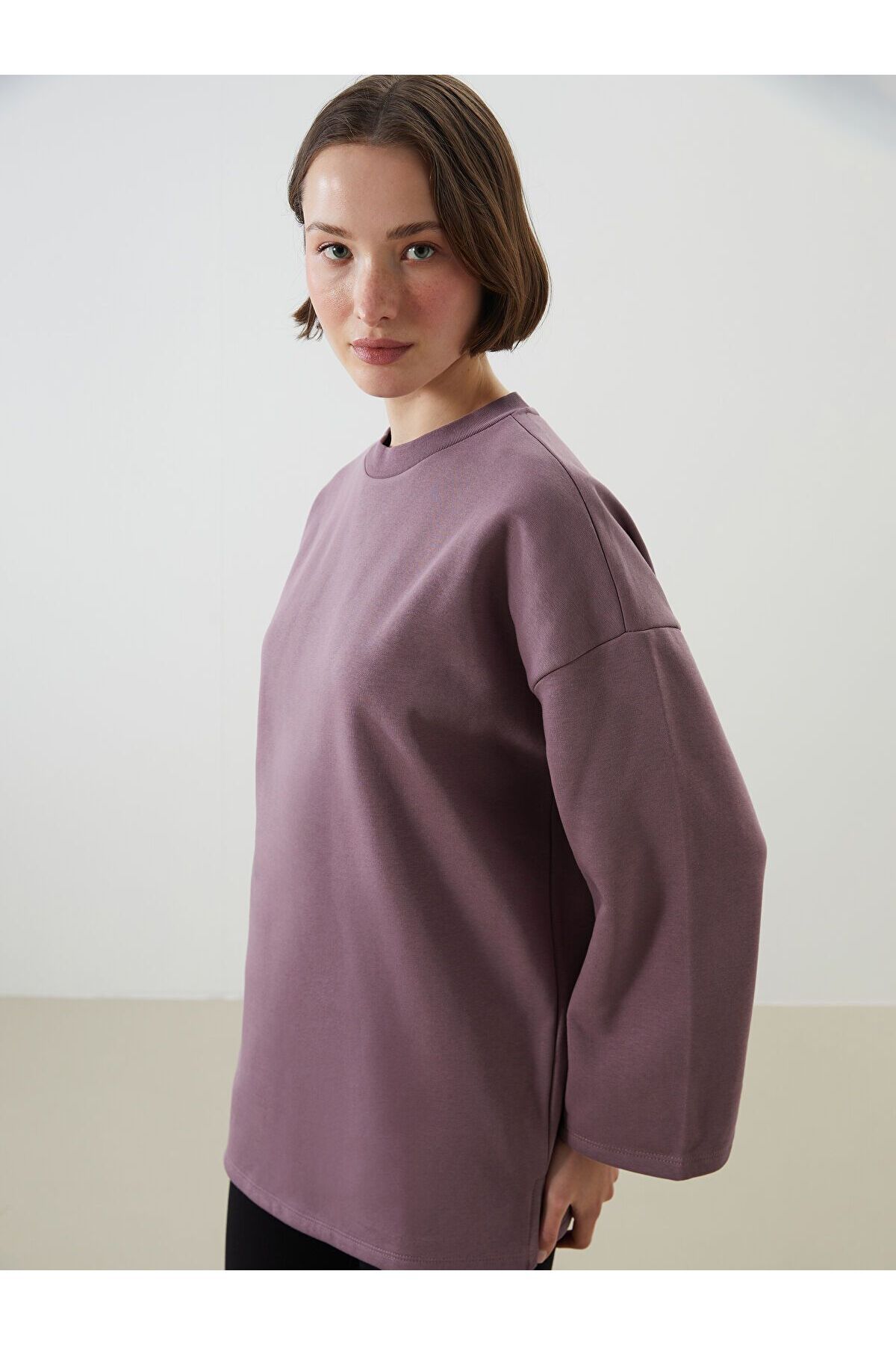 LC Waikiki Bisiklet Yaka Oversize Kadın Kalın Sweatshirt Tunik