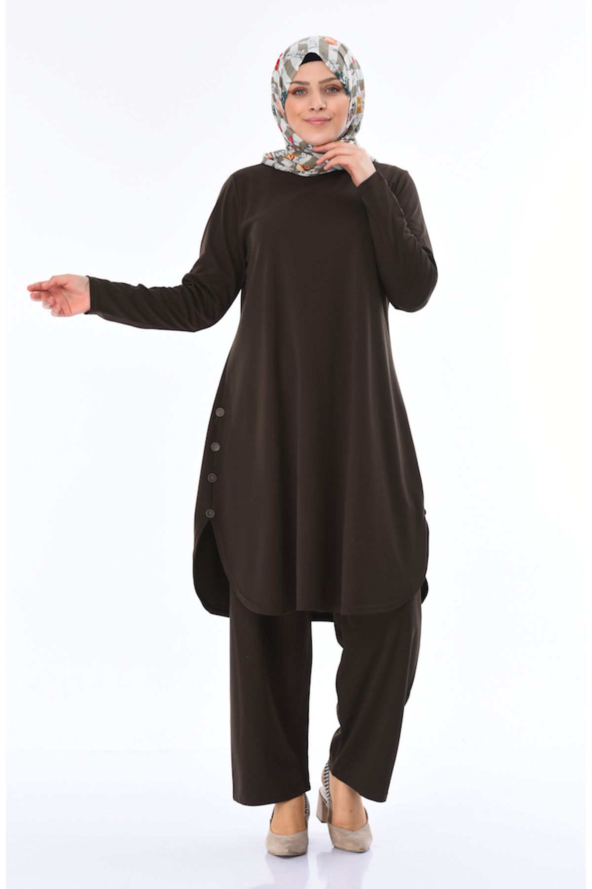 complete the look image