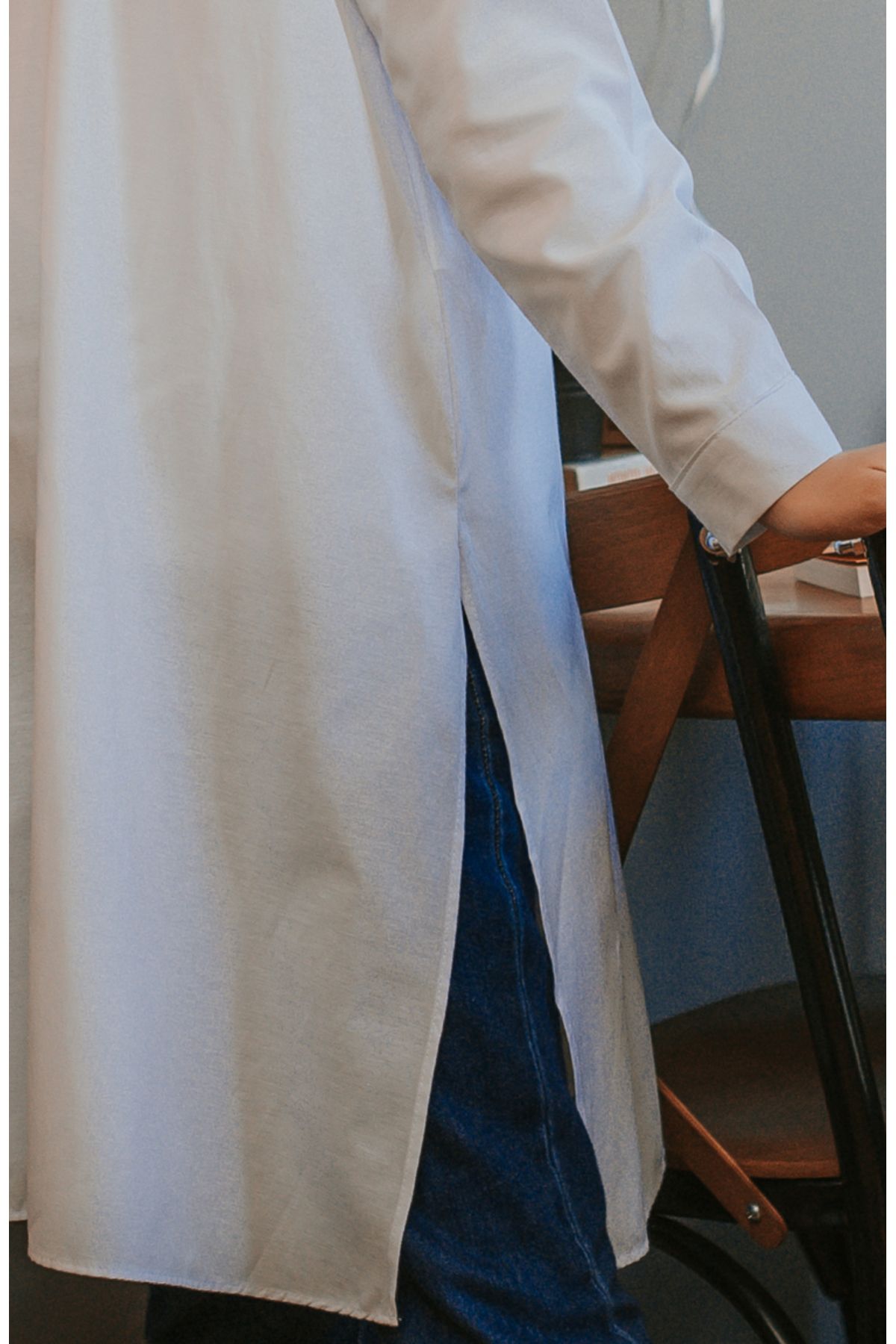 sefamerve-White Tunic with Hidden Buttons and Slits 6478-08 5