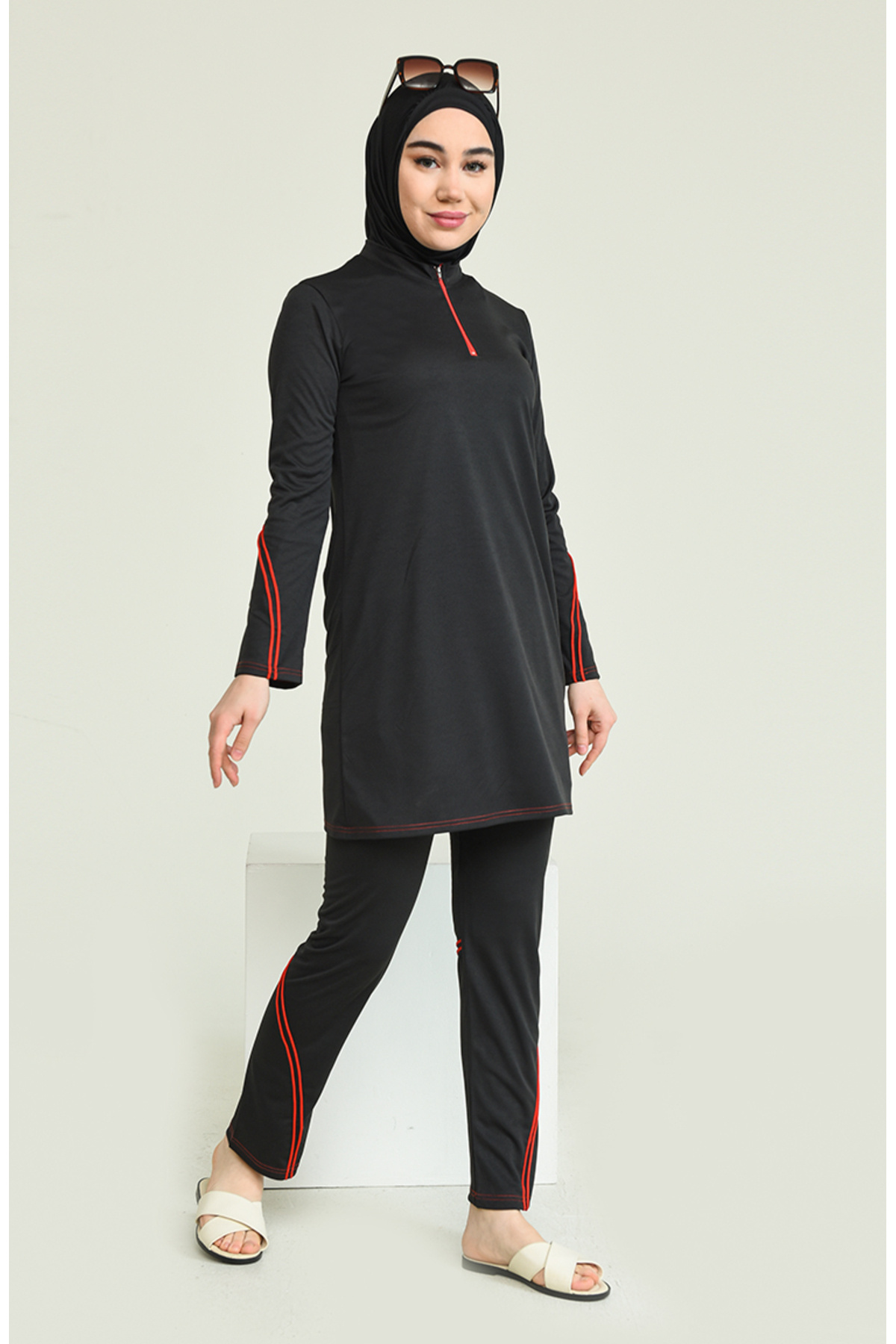 sefamerve-Schwarzer Hijab-Badeanzug – Reißverschluss, Modell 2212-02 1