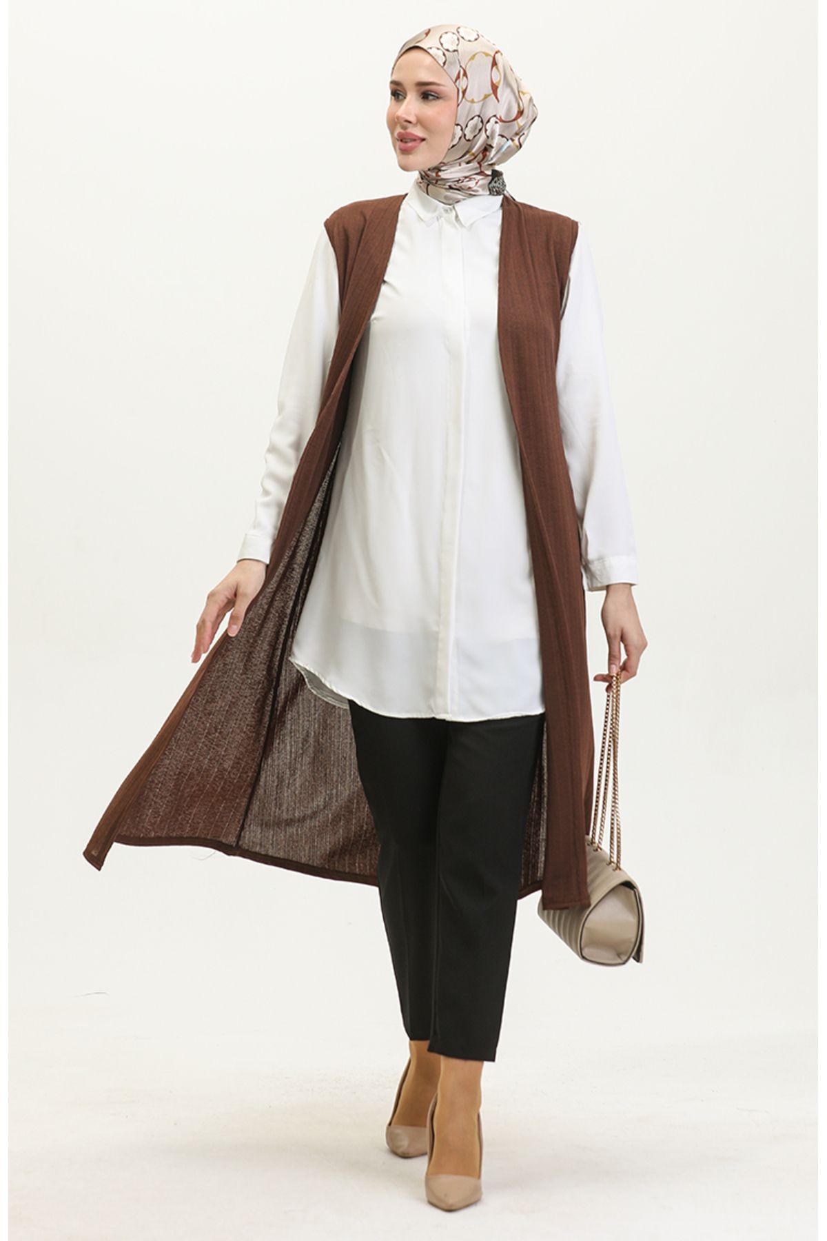 complete the look image