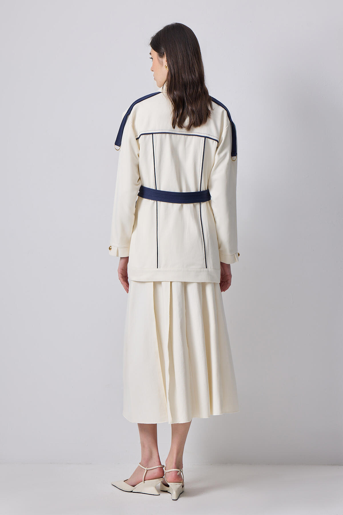 Touché Privé-Contrast Colored Belted Jacket 5