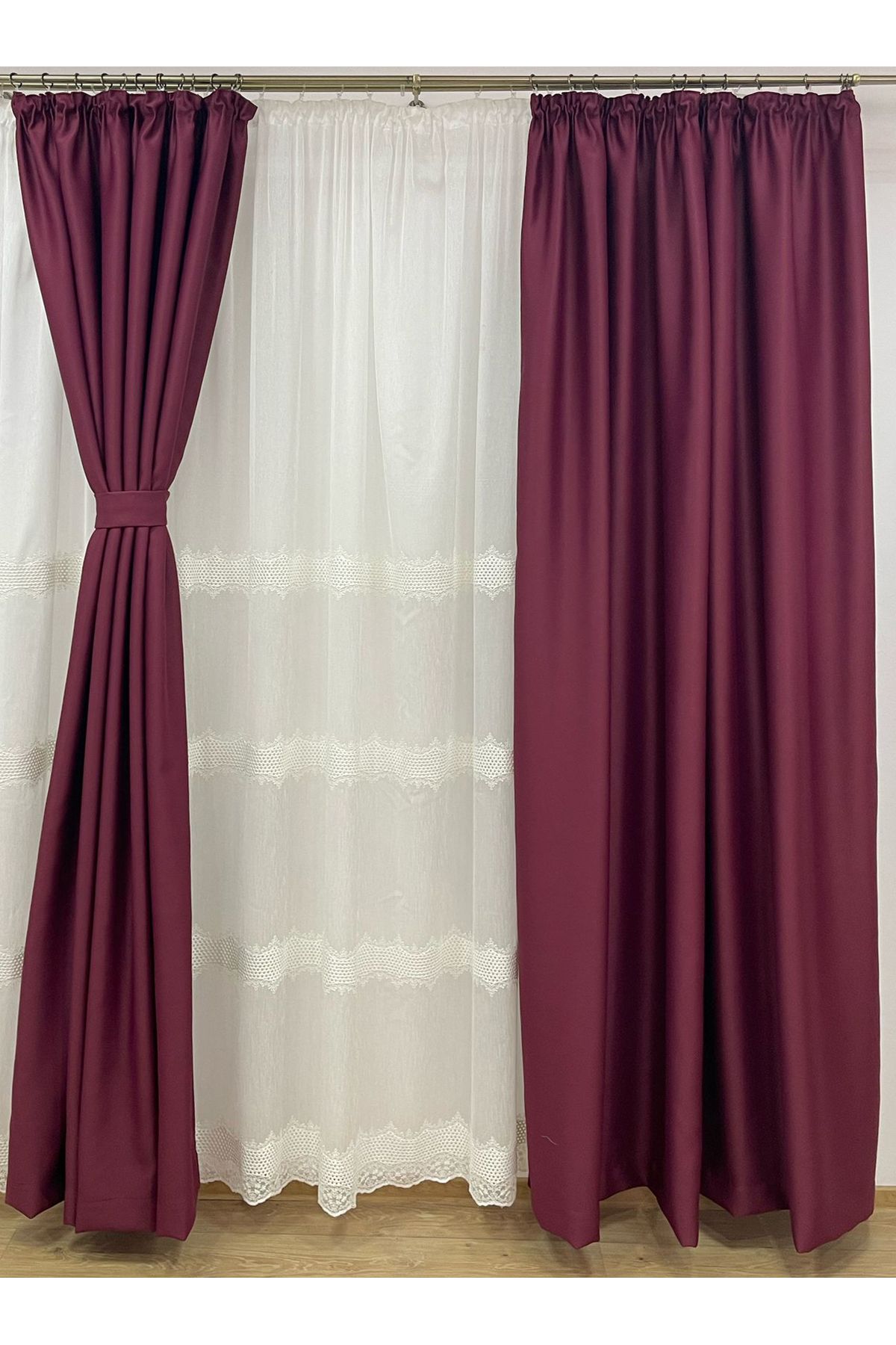 Liz Line-Set doua draperii blackout, ruby, "Monocrom Signature" by Liz Line, cu rejansa 2x140x245 DR714 6