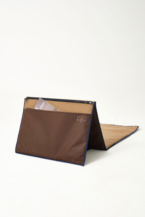 Kevin TayaMat, Katlanabilir Sırt Dayamalı Oturma Dinlenme Matı & Minderi