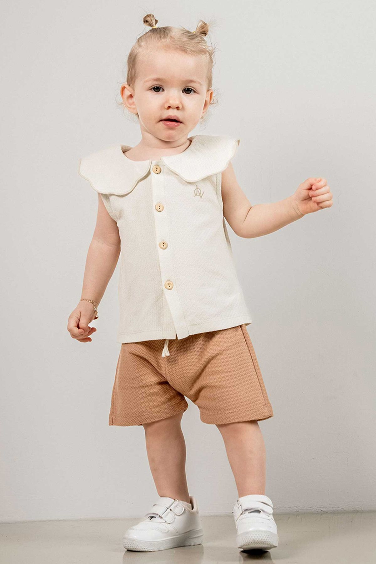 bombe-Baby Kids Beige Cotton Shorts Set of 2 First I'M Trend Fashion Bottom Top Set 1