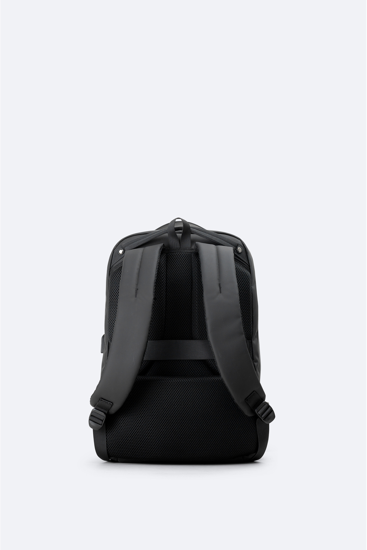 Avva-Men's Gray USB Cable Entry and Lock System Backpack A42Y9128 3