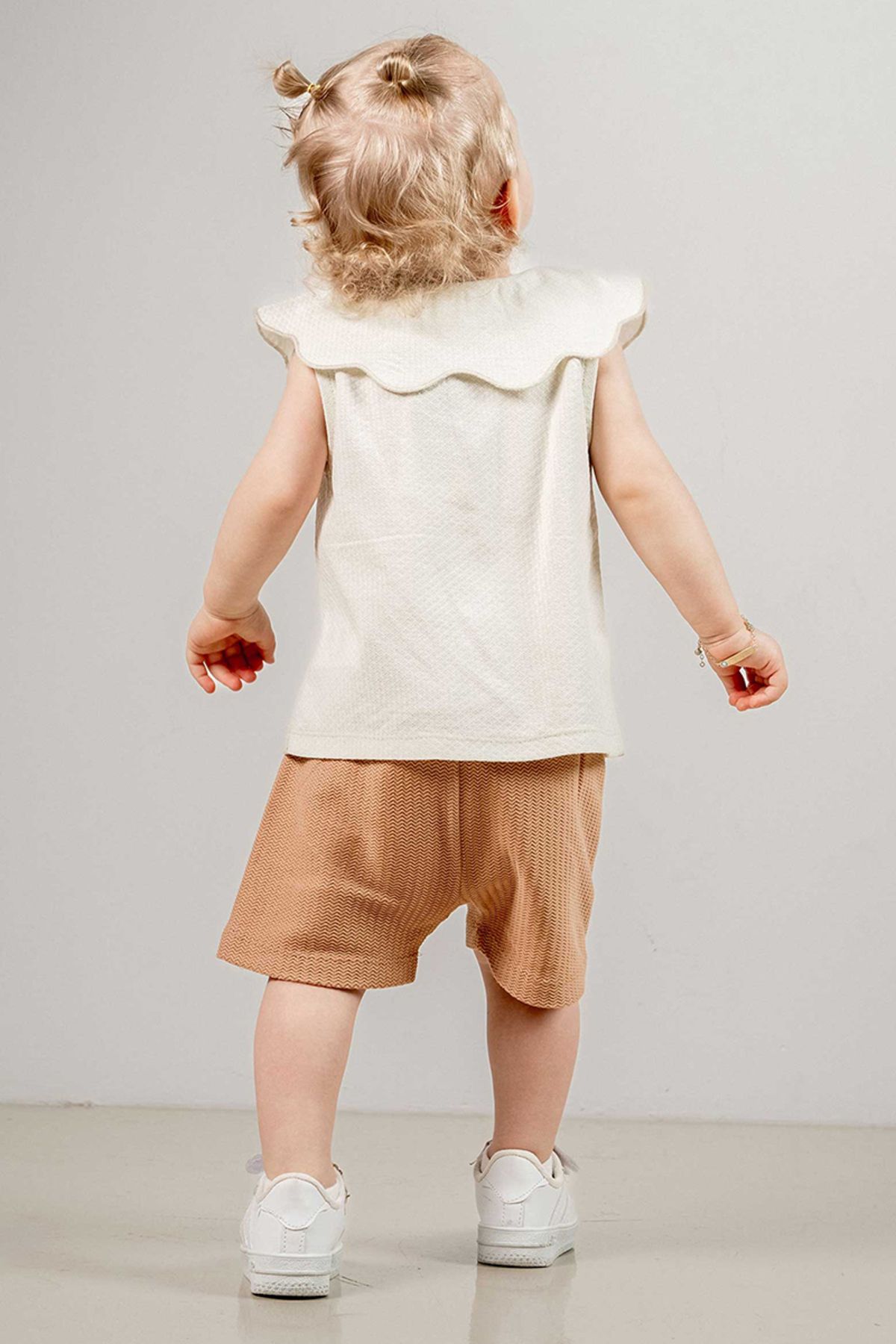 bombe-Baby Kids Beige Cotton Shorts Set of 2 First I'M Trend Fashion Bottom Top Set 3