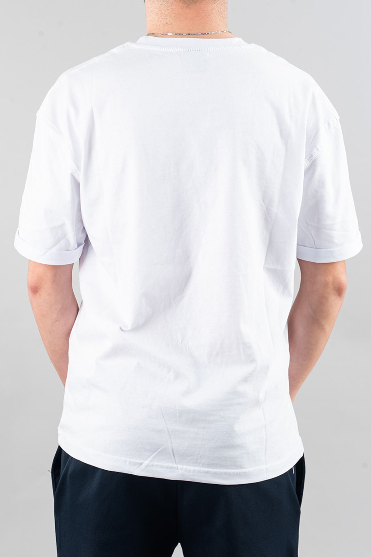 bombe-Ανδρικό μπλουζάκι με λαιμόκοψη Basic Semi Oversize Απλό εμπριμέ λευκό μπλουζάκι 6