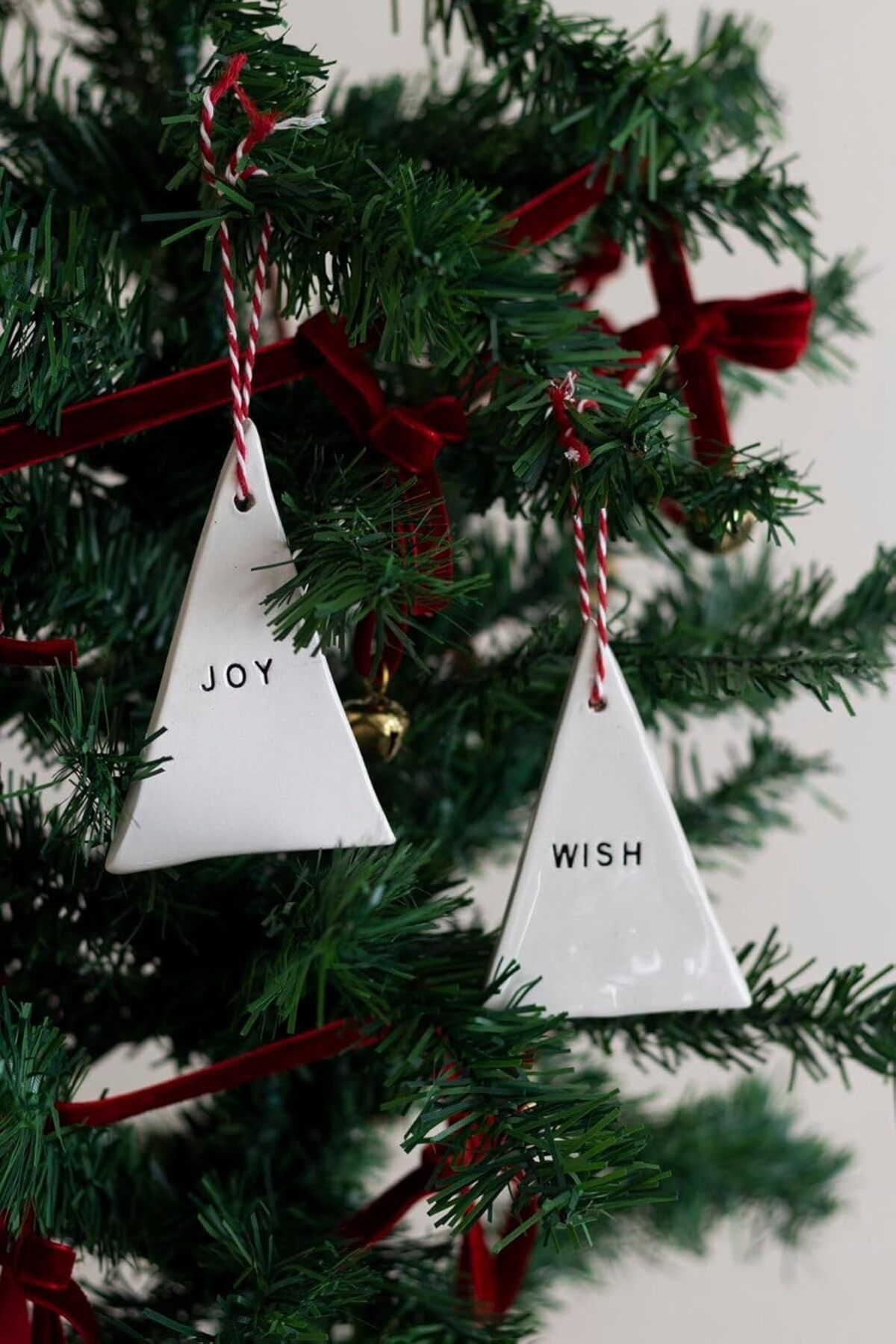 LUXE & Stone Yılbaşı El Yapımı Seramik 2 Li Çam Ağacı Süsü Joy Wish LXSHP 1055529