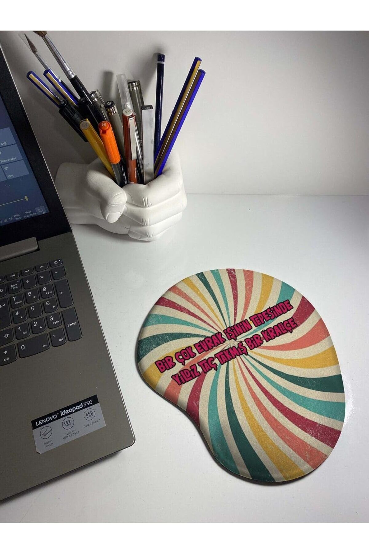 STOREMAX Ezg Taç Takmış Bir Kraliçe Baskılı Bilek Destekli Mouse Pad Ezsnshop 1065757