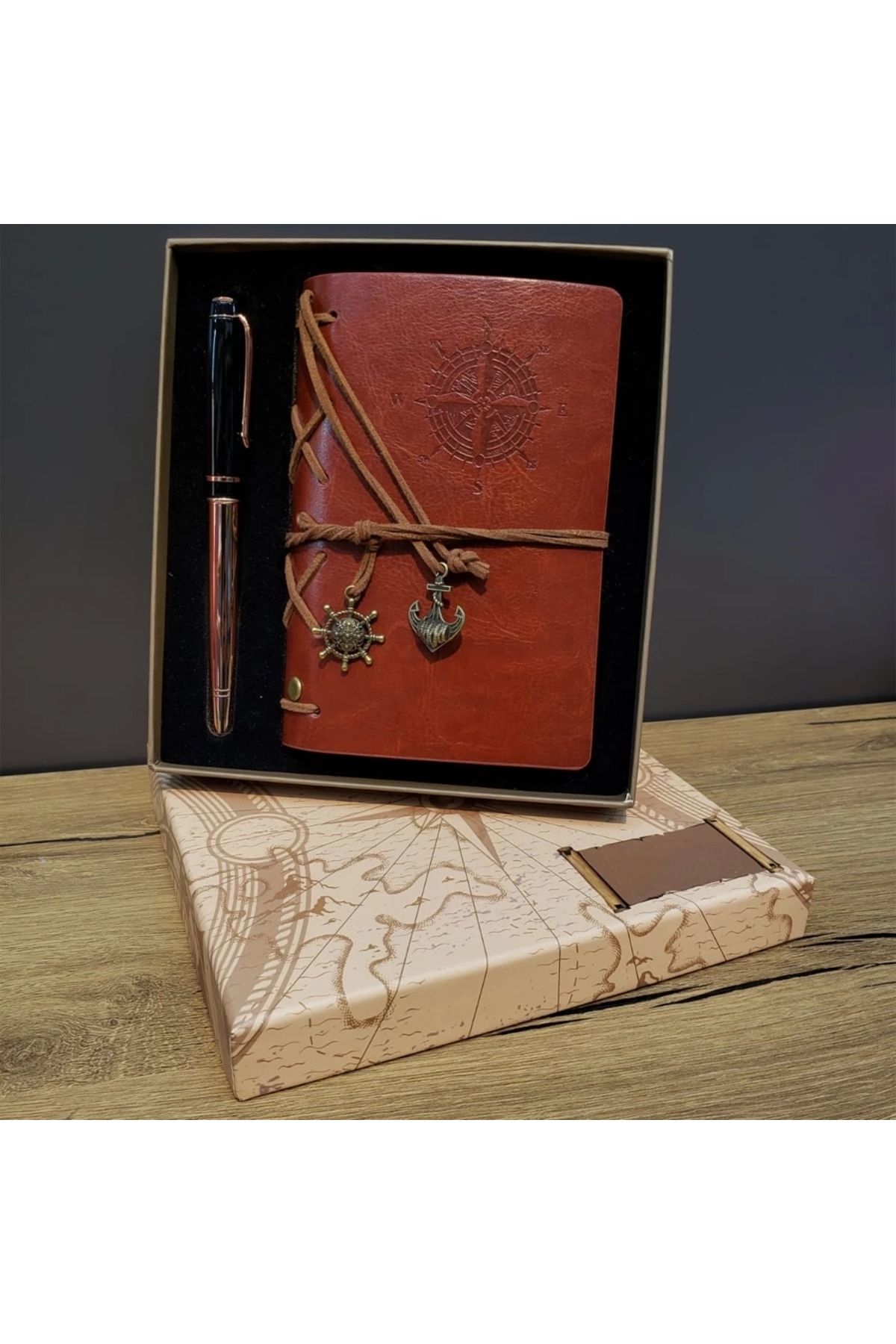 YNT İthalat Deri Pusula Tasarımlı Defter Ve Metal Kalem Seti