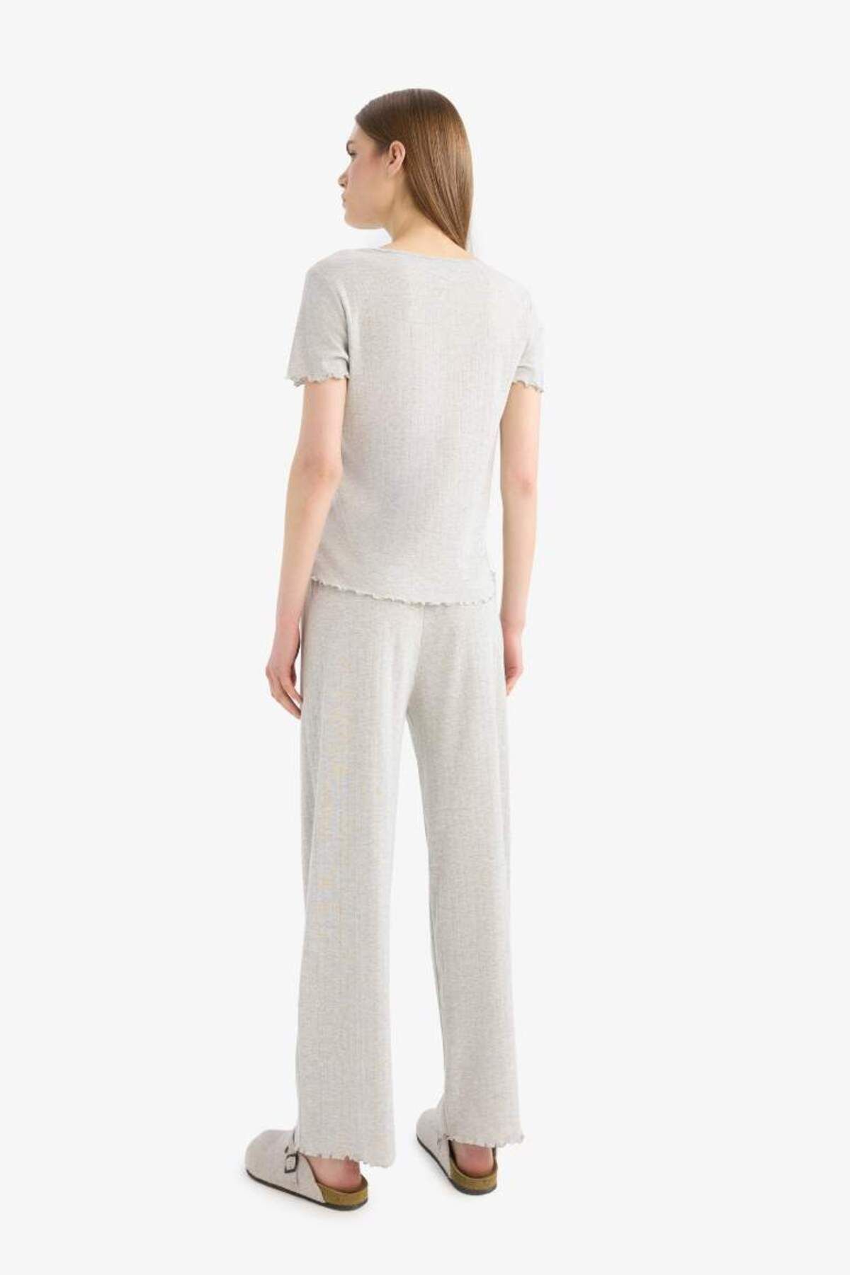 DeFacto-Regular Fit Pajama Set Short Sleeve Top Long Bottom-Fall in Love E9229Ax25Sp 5