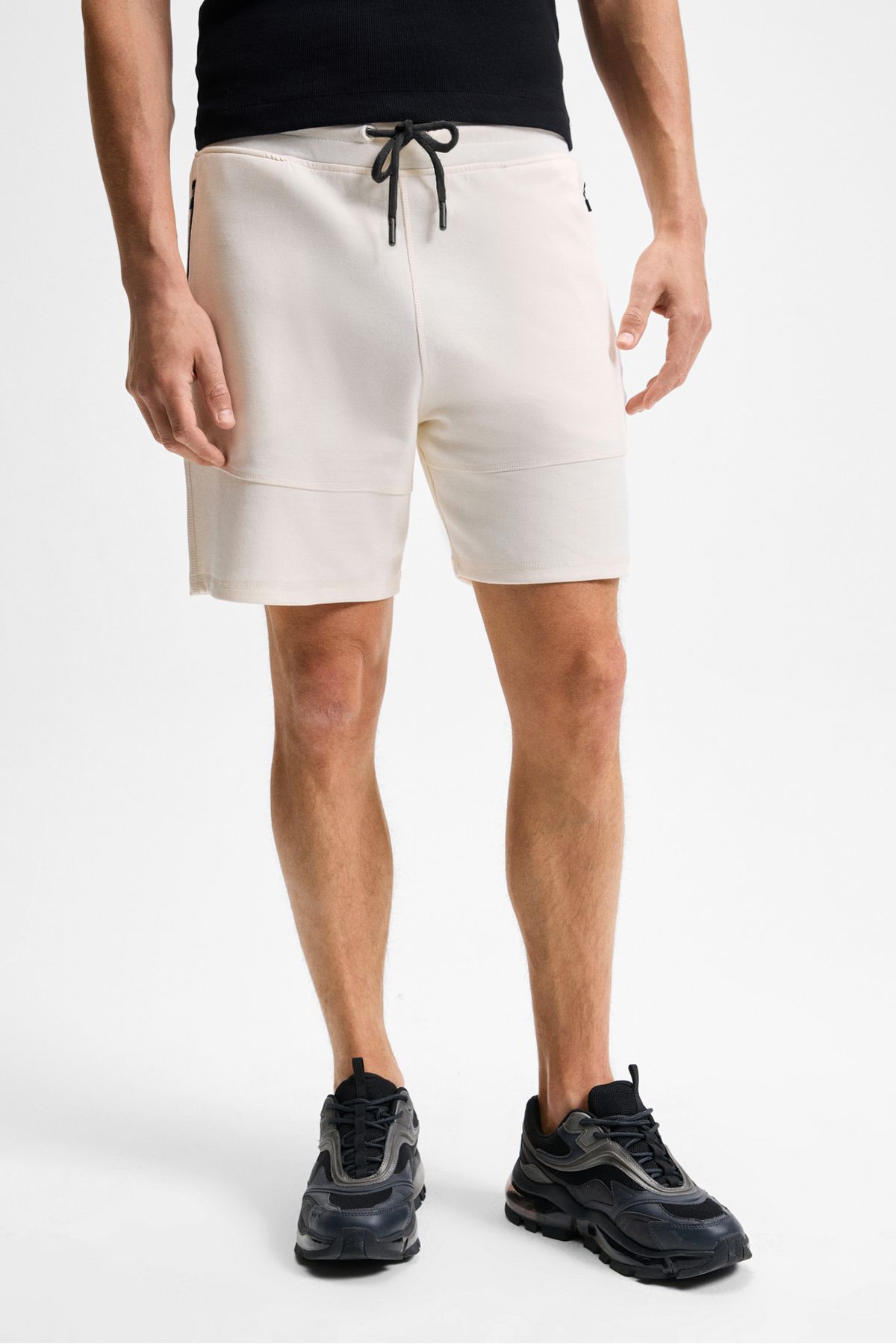 complete the look image