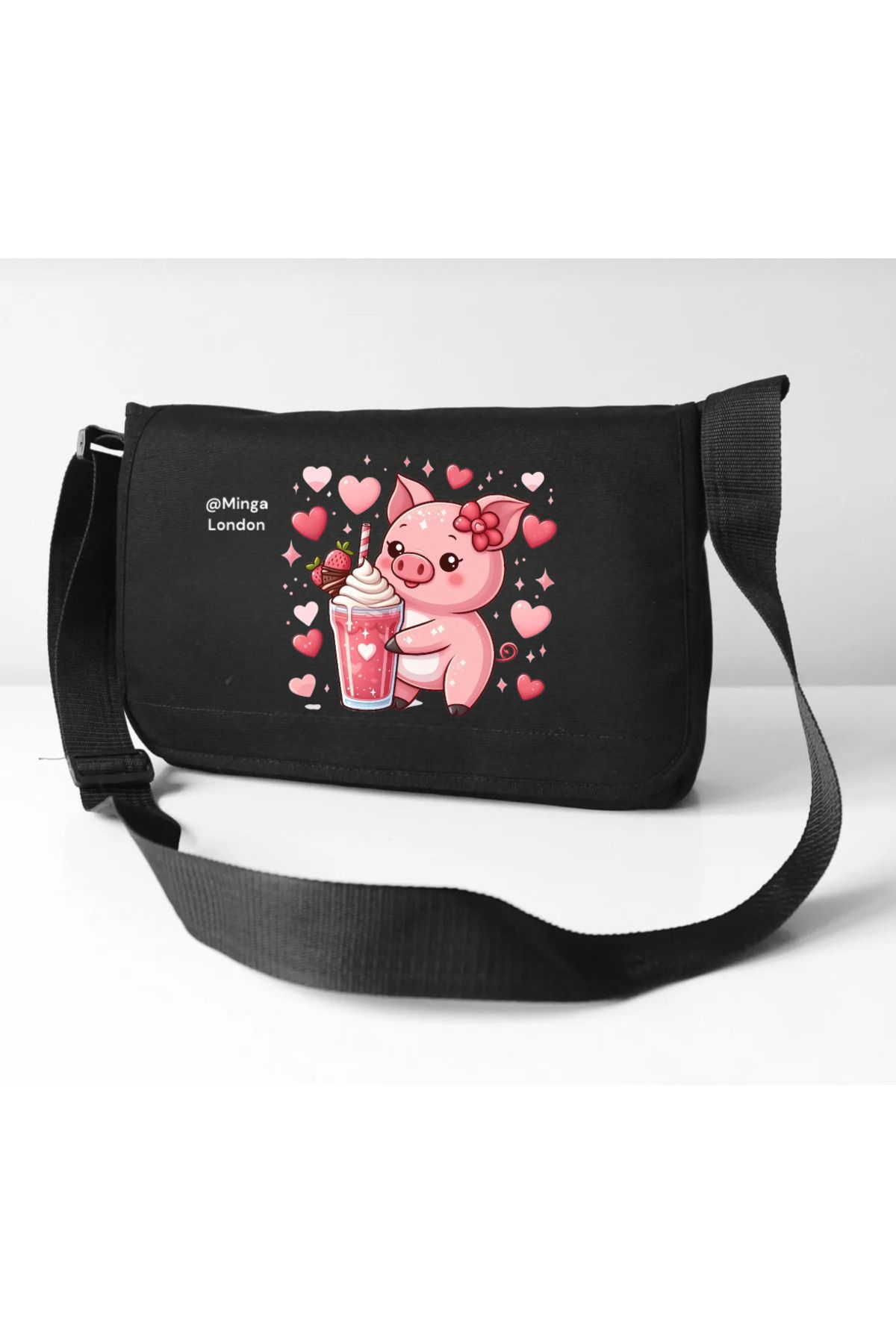 Minga London Siyah Pink Pig Strawberry Milkshake Okul, Kurs, Dershane Postacı Çantası -Minga London