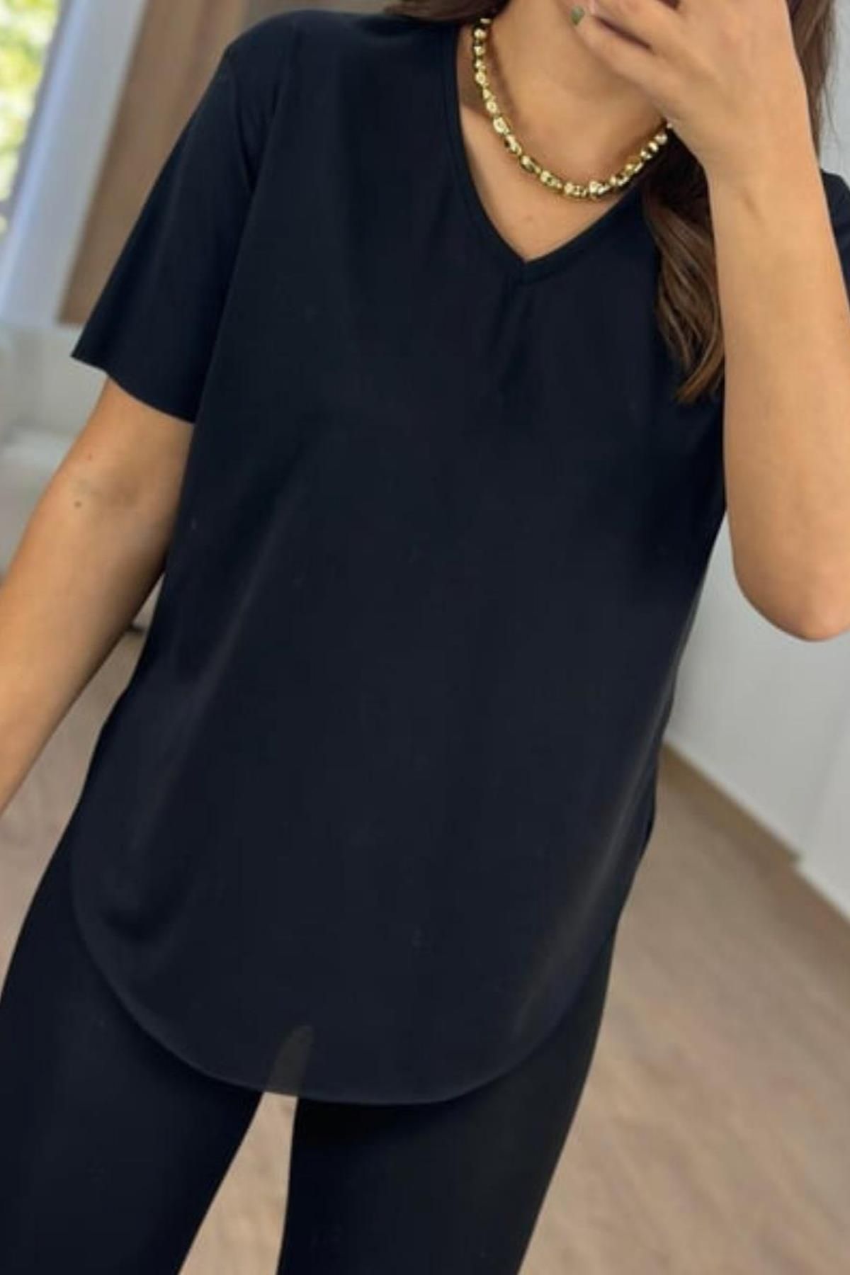 Derya butik Siyah V Yaka Modal Tişört