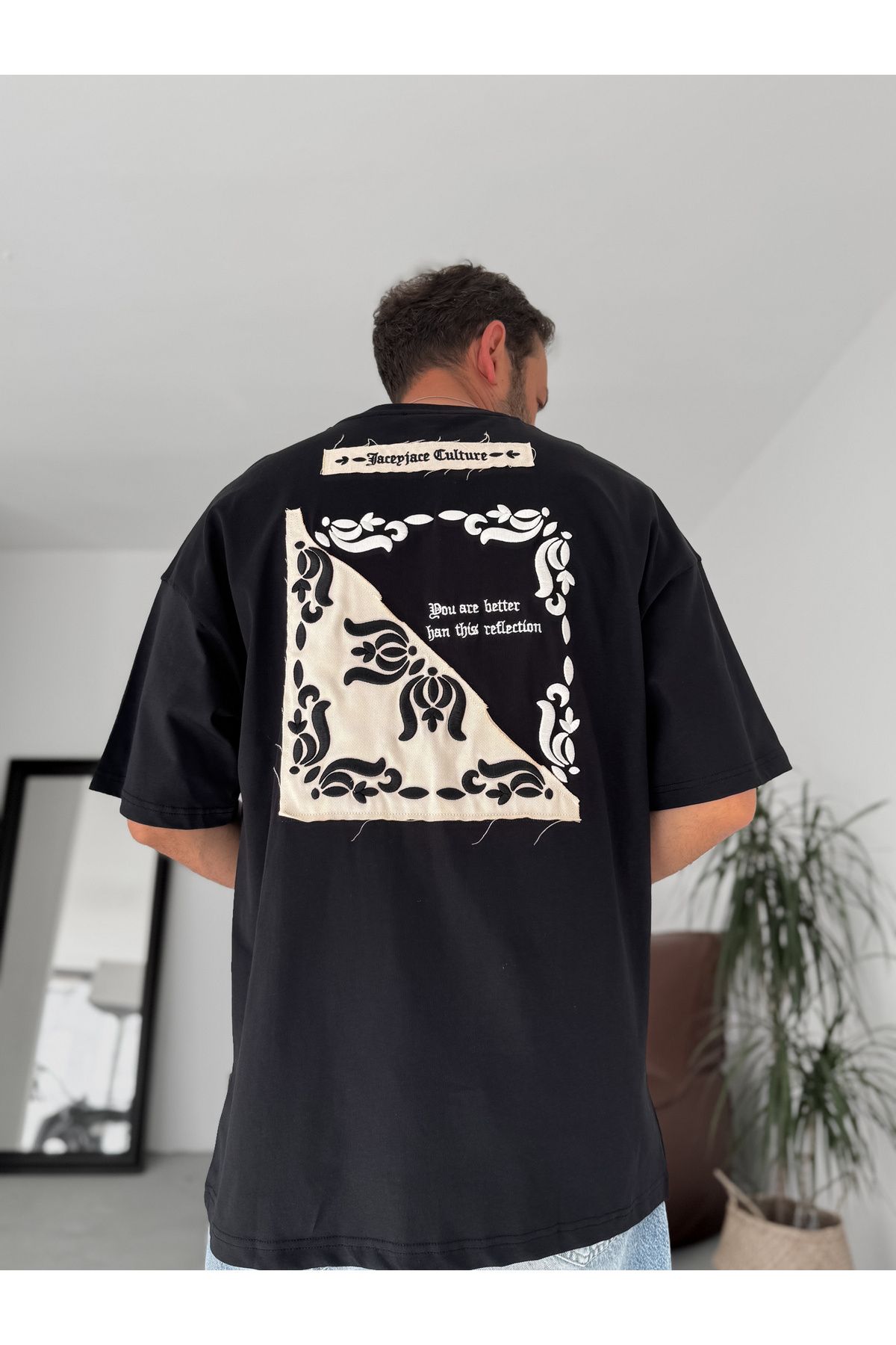 BYBASICMAN-Black Straw Patch Motif Oversize T-Shirt Jj-214 3