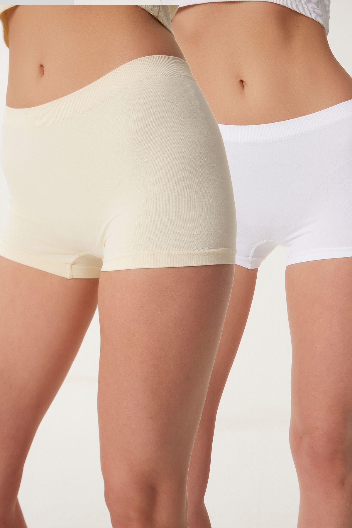 Lovelyİstanbul 2’li Paket Dikişsiz Örme Boxer KREM BEYAZ LGV0002
