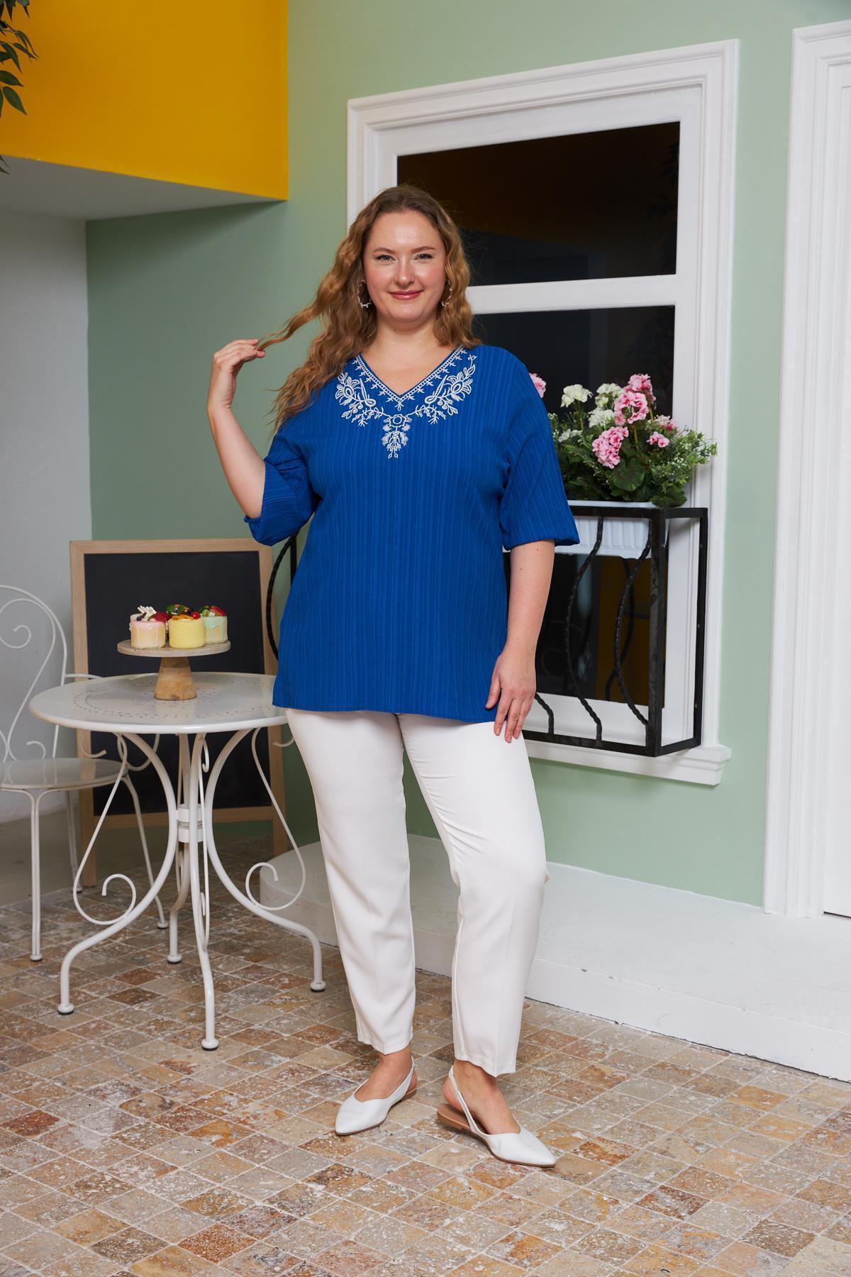 RMG-Collar Embroidery and Stone Detailed Large Size Crinkle Blouse Saks 4