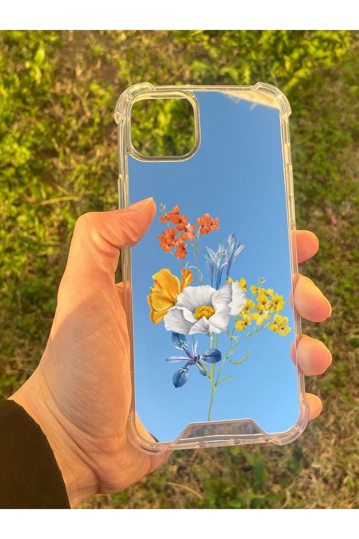 MBB ETİCARET İphone 15 Plus Uyumlu Aynalı Sarı Beyaz Desenli Darbe Kamera Korumalı Silikon Telefon Kılıfı