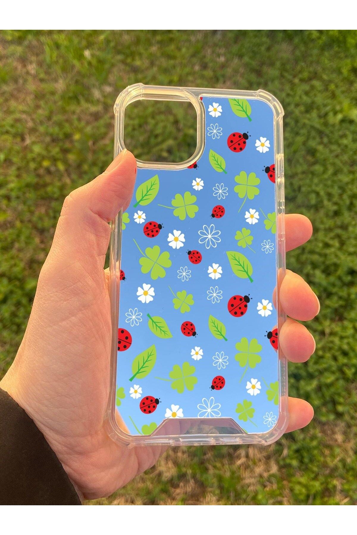 blueb İphone 14 Uyumlu Aynalı Uğur Böceği Desenli Darbe Kamera Korumalı Silikon Telefon Kılıfı