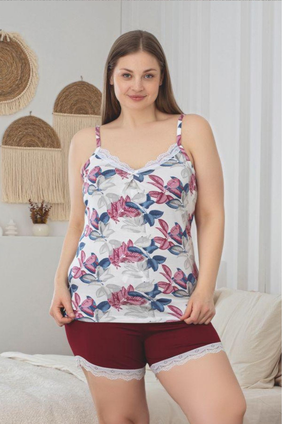 Farya Home-Plus Size Lycra Viscose Lace Patterned Suspender Shorts Set 2