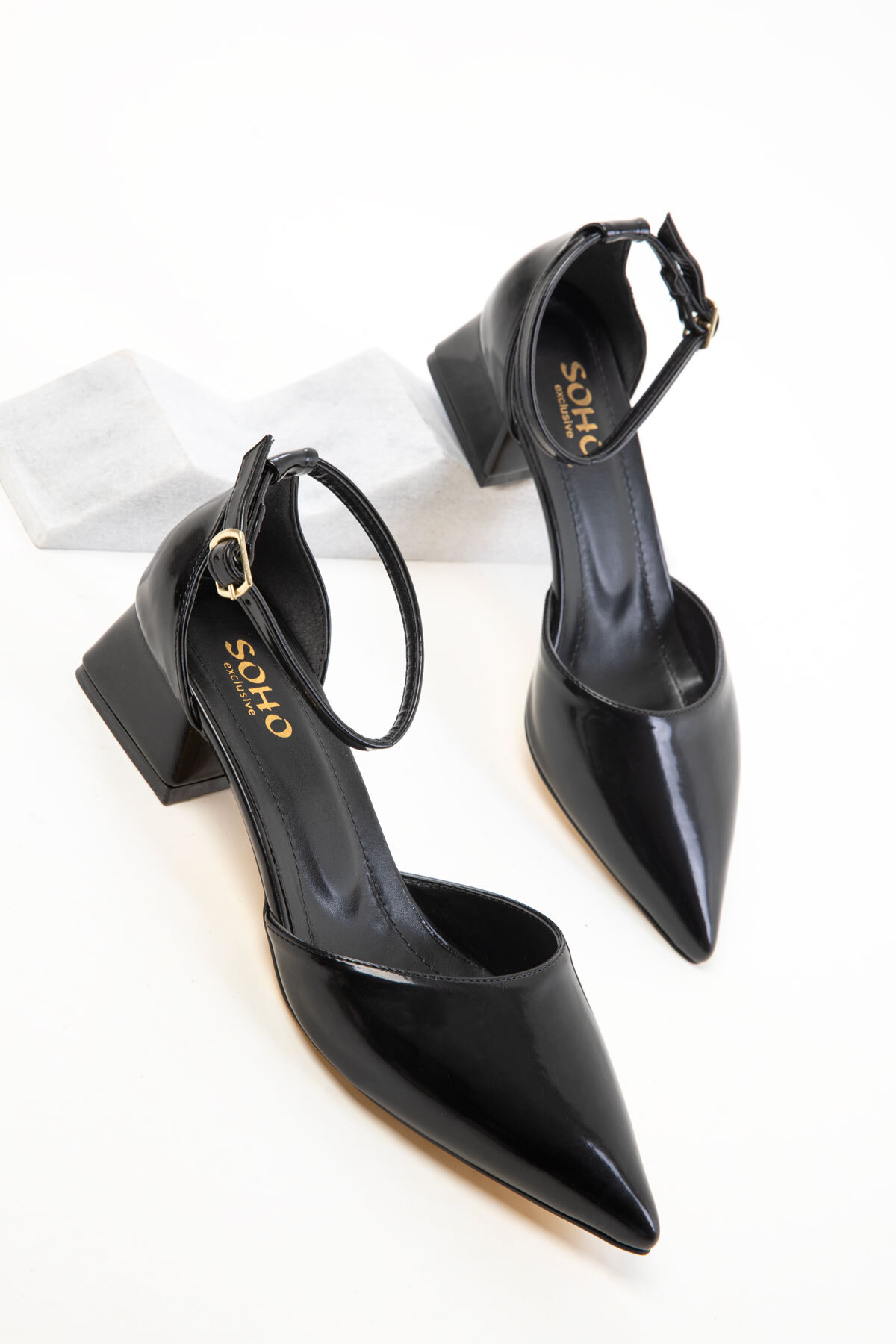 SOHO  Siyah Rugan Kadın Klasik Topuklu Ayakkabı 20283 - Görsel 4