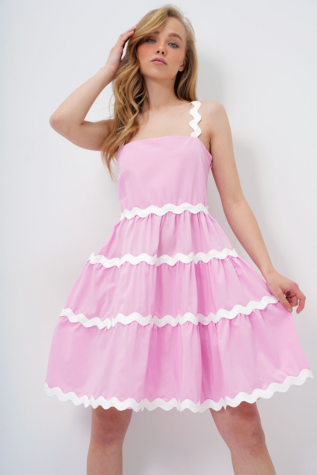 Kadın Pembe Zigzag Şerit Detaylı Gizli Fermuarlı Poplin Balon Elbise ALC-X14146