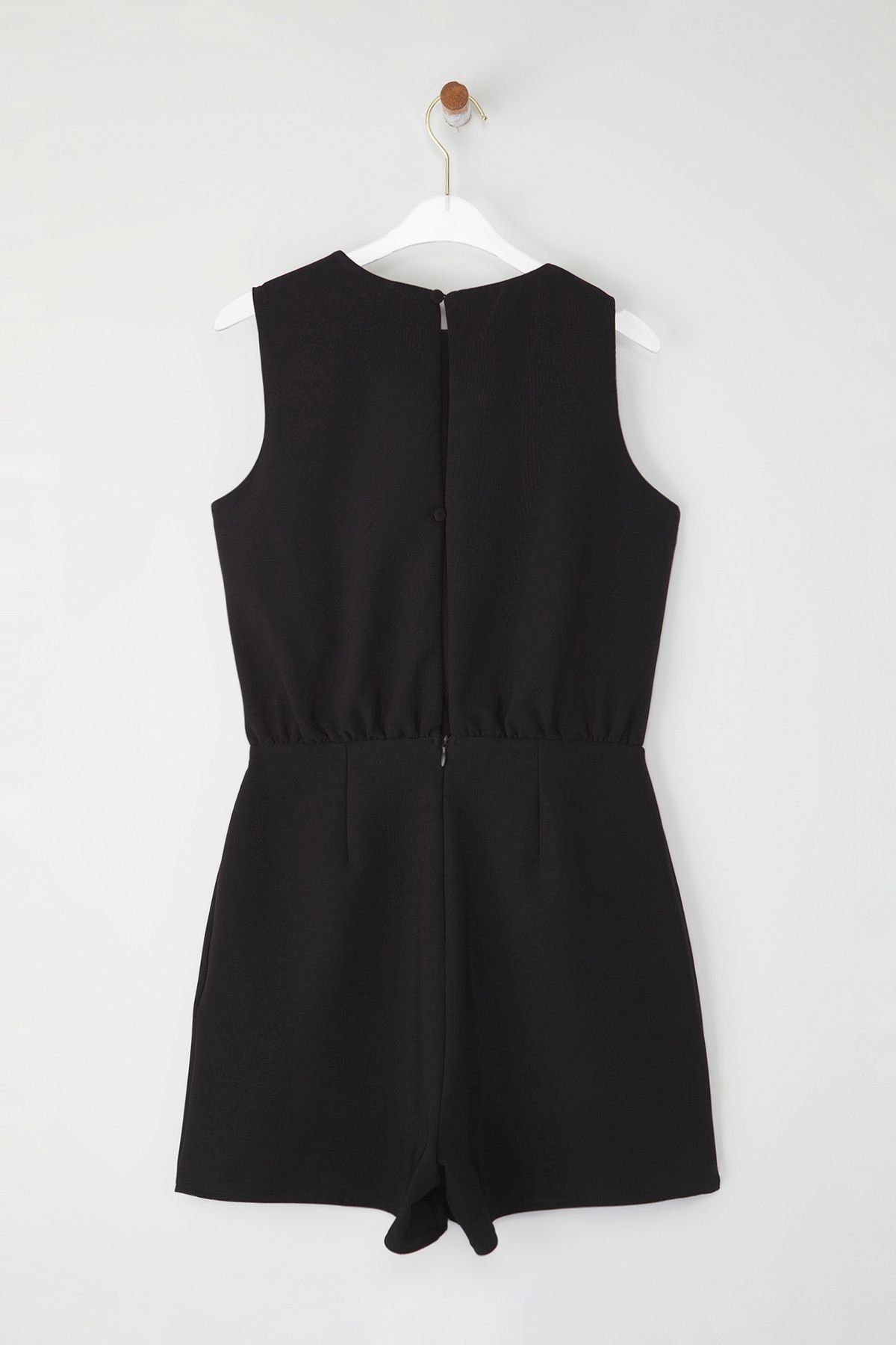 Trendyol Collection-Black Wide Leg Accessory Detailed Mini Woven Jumpsuit Twoss25Tu00018 7