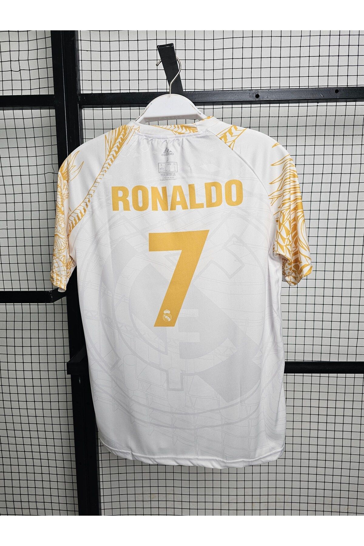 Lion Spor Cristiano R'onaldo Özel Tasarım Beyaz Gold Ejderha Detaylı R.Madrid Forma