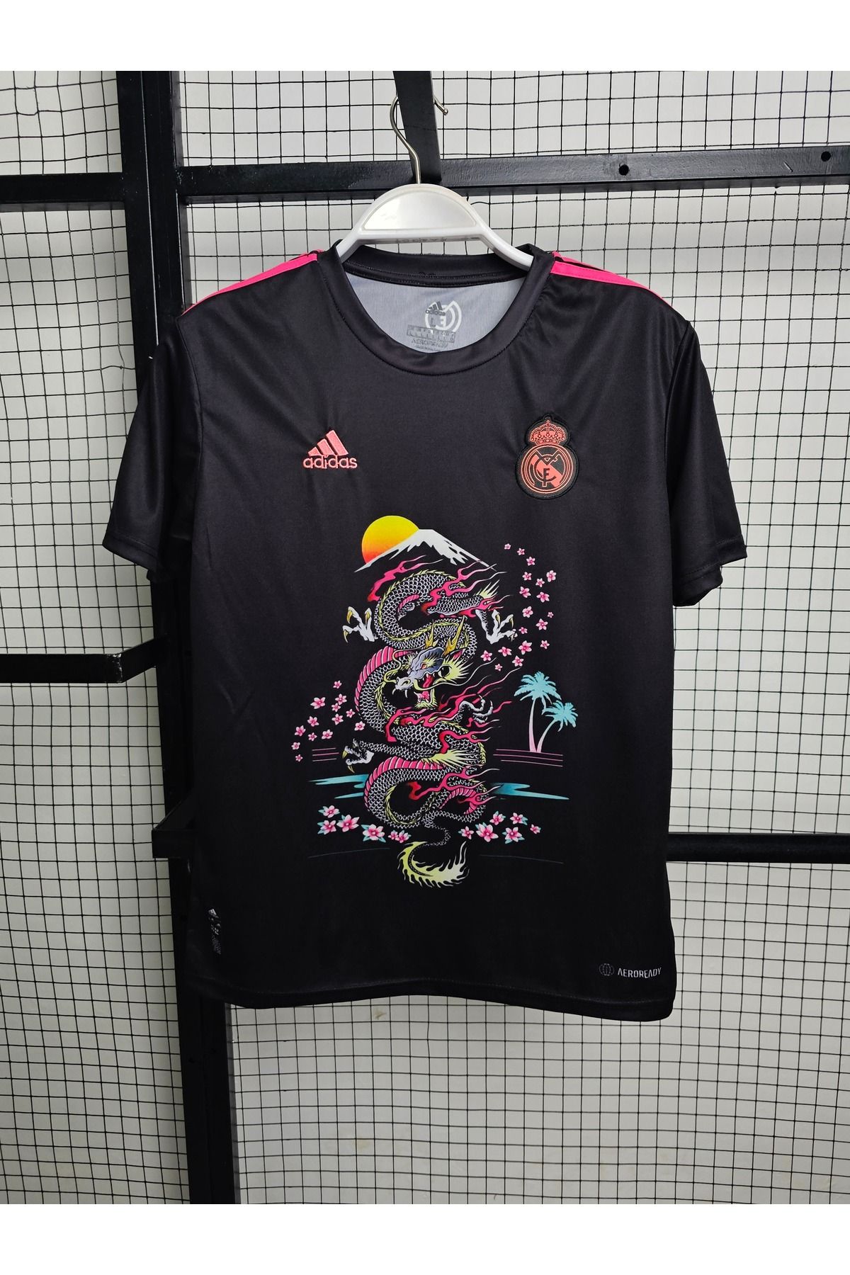 Lion Spor Real Madrid Dragon Desenli Forma