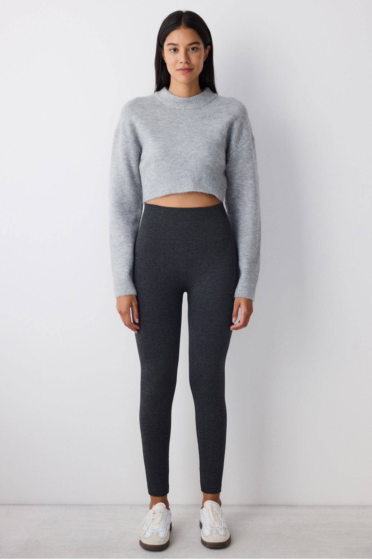 Penti-Nahtlose dunkelgraue Thermo-Leggings von Seamless 3