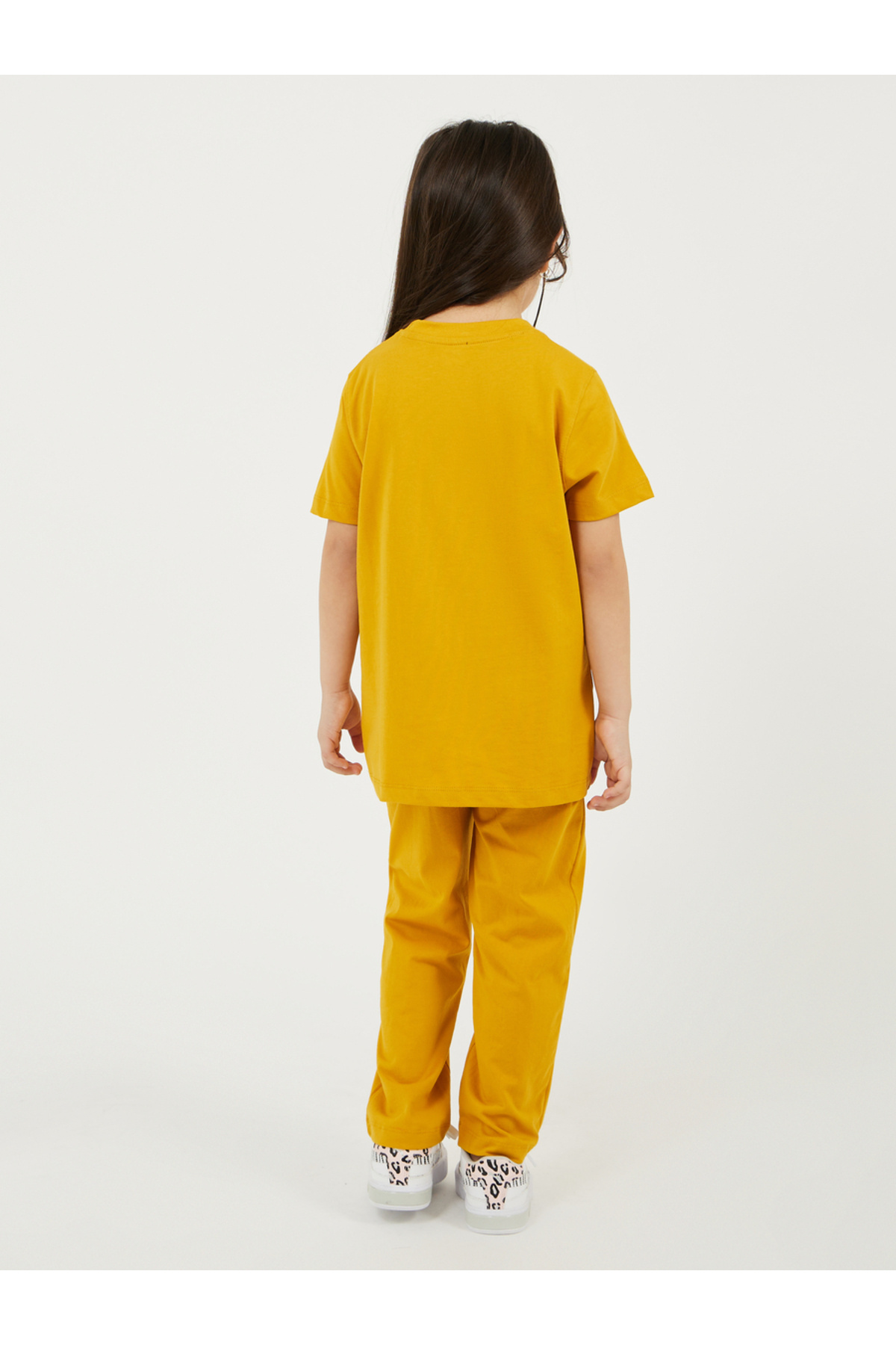 Styli-Graphic Printed Short Sleeve T-Shirt and Pyjama Set 5