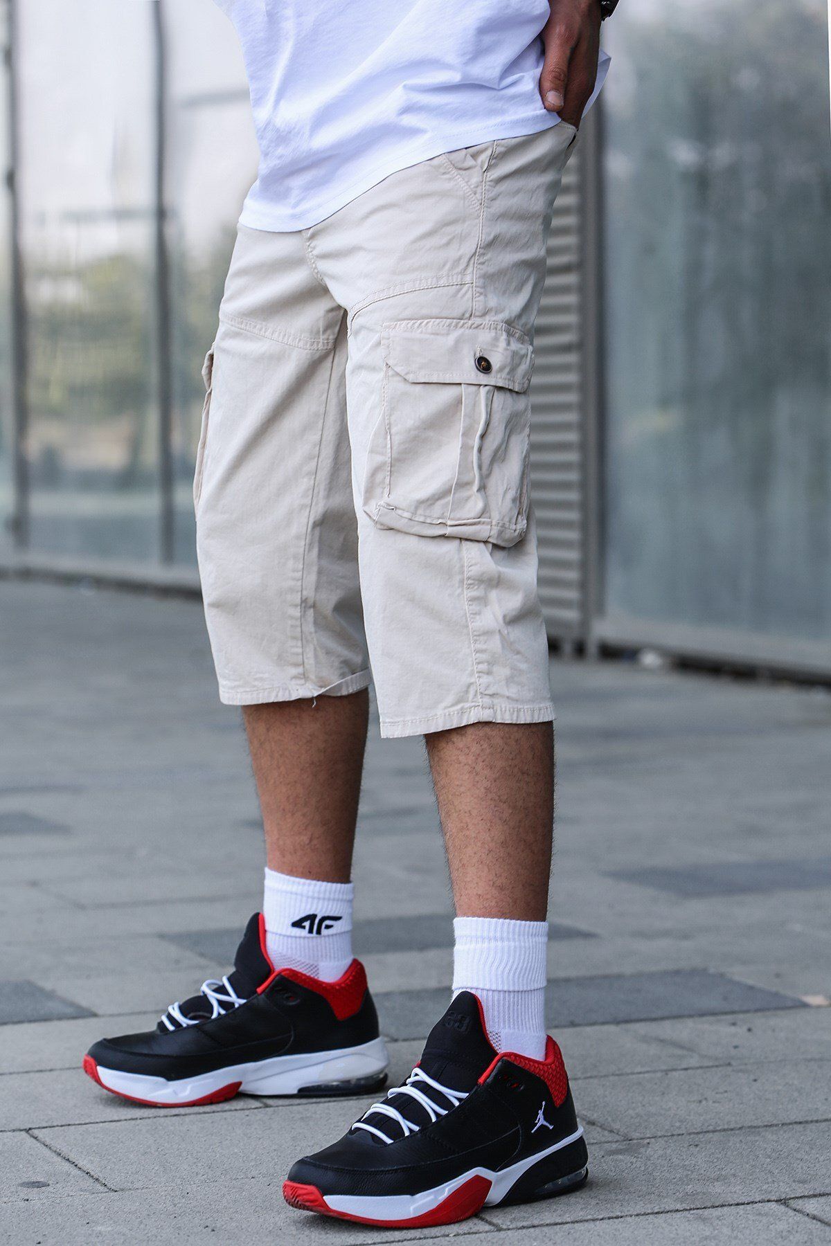 Madmext-Ανδρικό σορτς Capri Pocket σε μπεζ Gabardine Cargo 5754 3