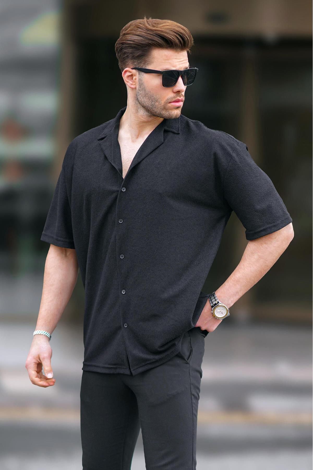 complete the look image