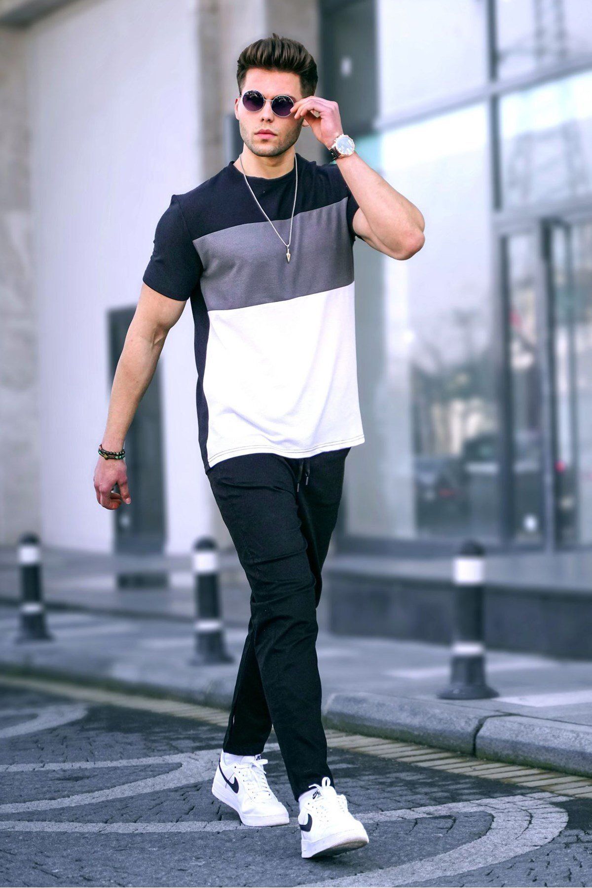 complete the look image