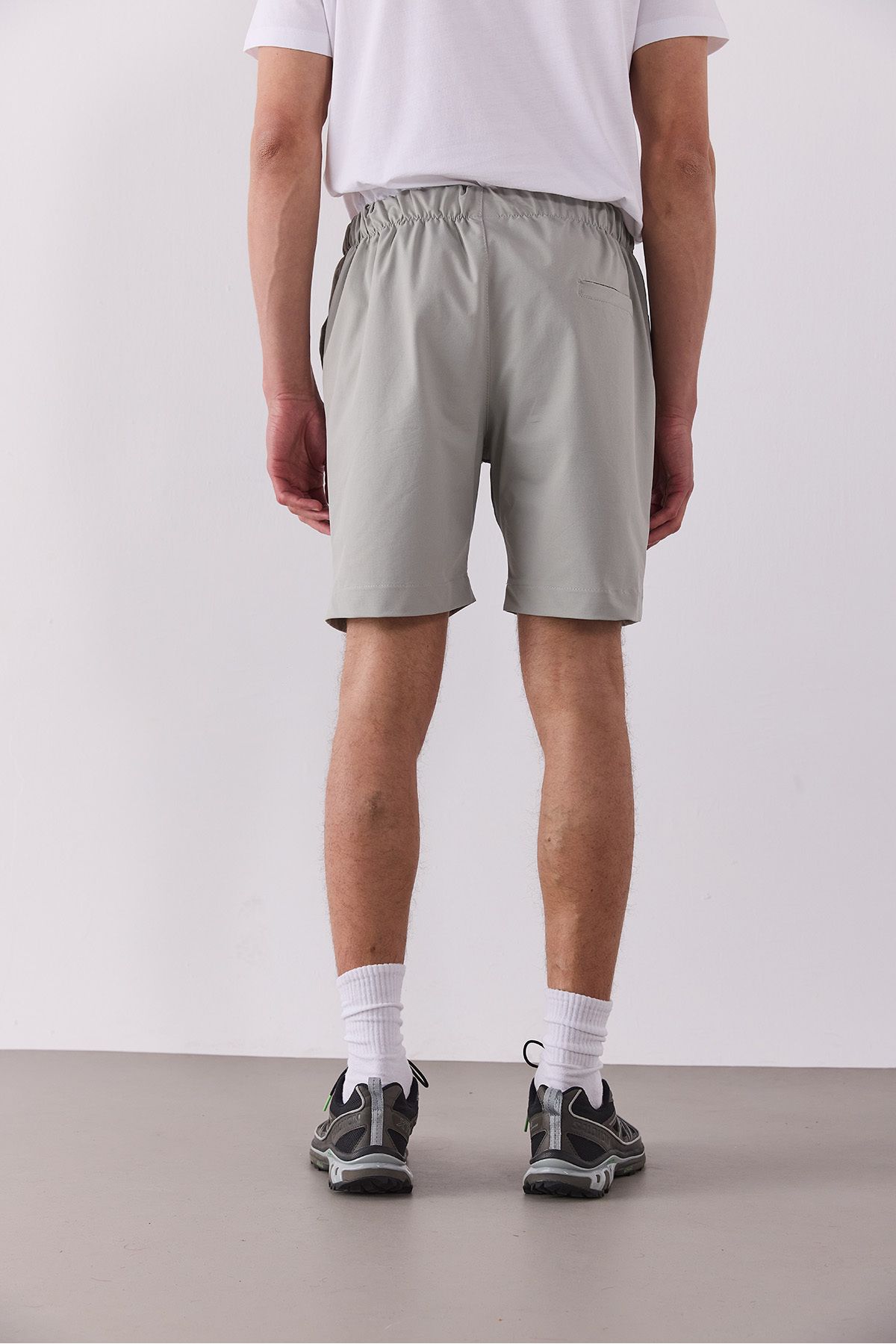 VENA-Elastic Waist Technical Shorts - Gray 4