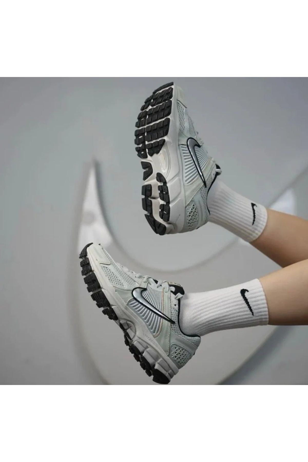 Nike-Dámské tenisky Zoom Vomero 5-fn6742-001 1