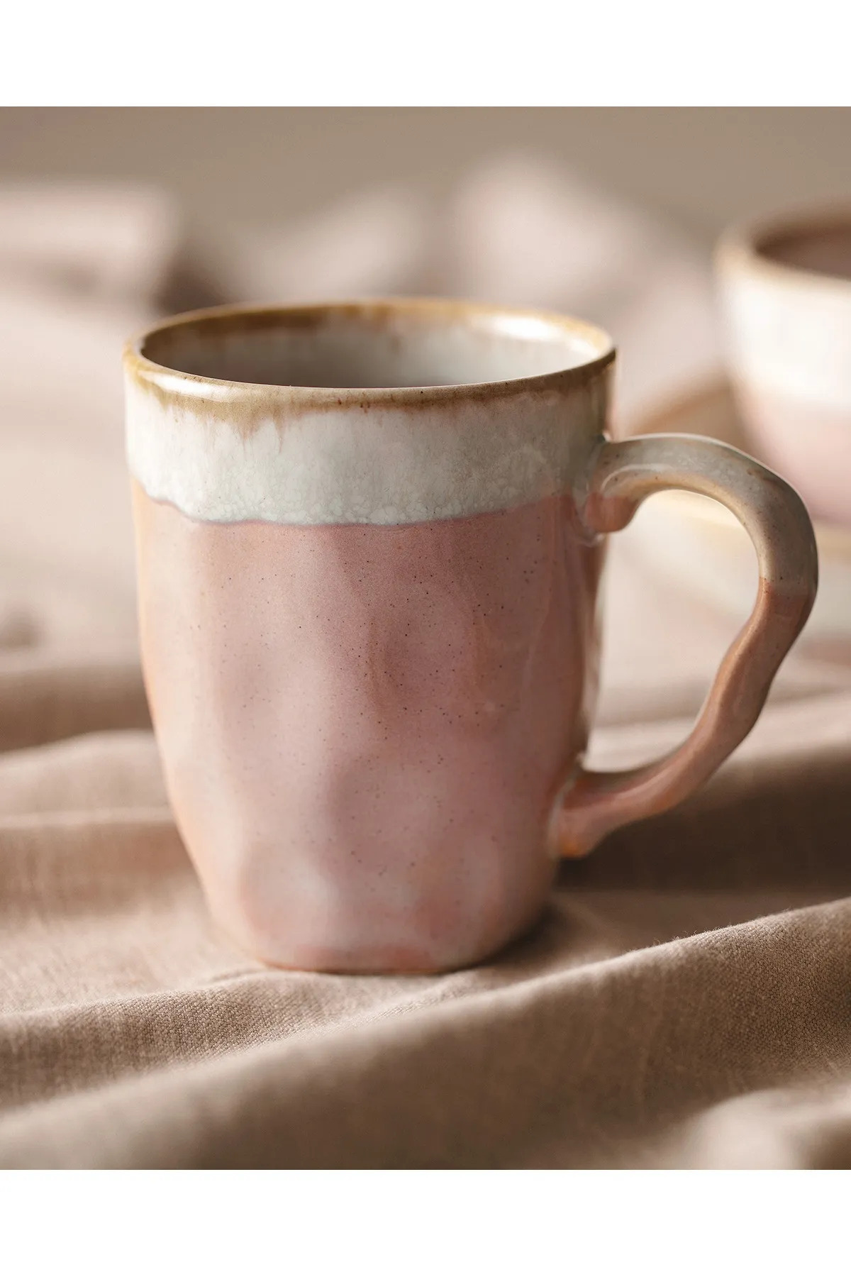 M.C-Coco Belford Mug 400 ml - Powder 2