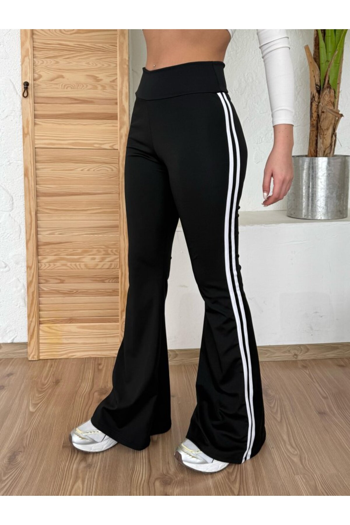 hepimiz alalım-Women's High Waist Stripe Detailed Flared Diving Trousers 2