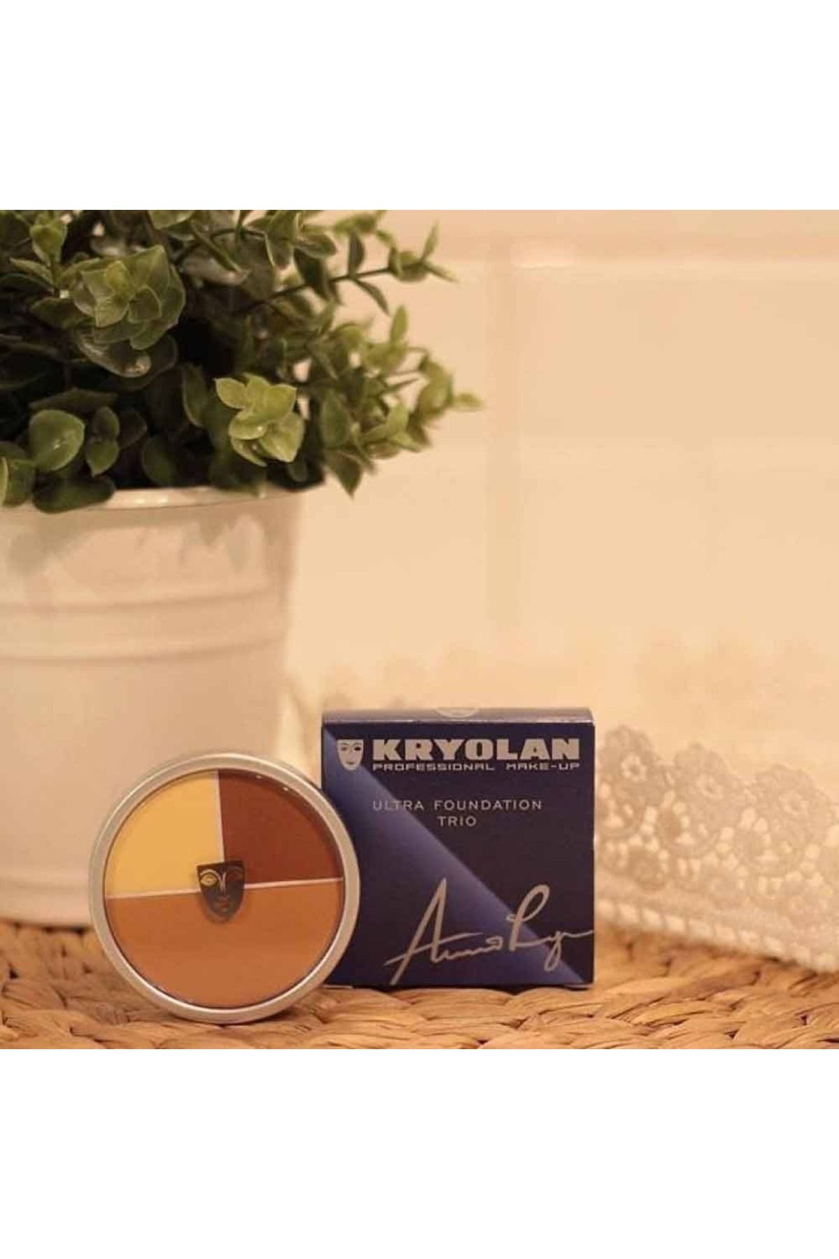 Kryolan-Contour Core Line Trio Shade C 3