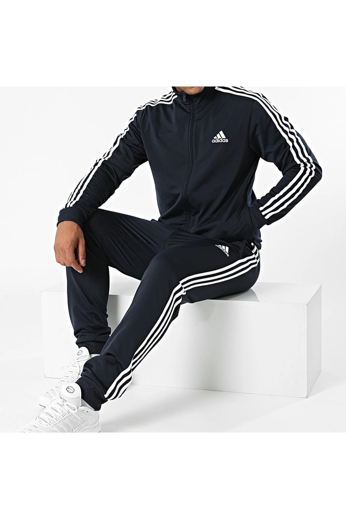 complete the look image
