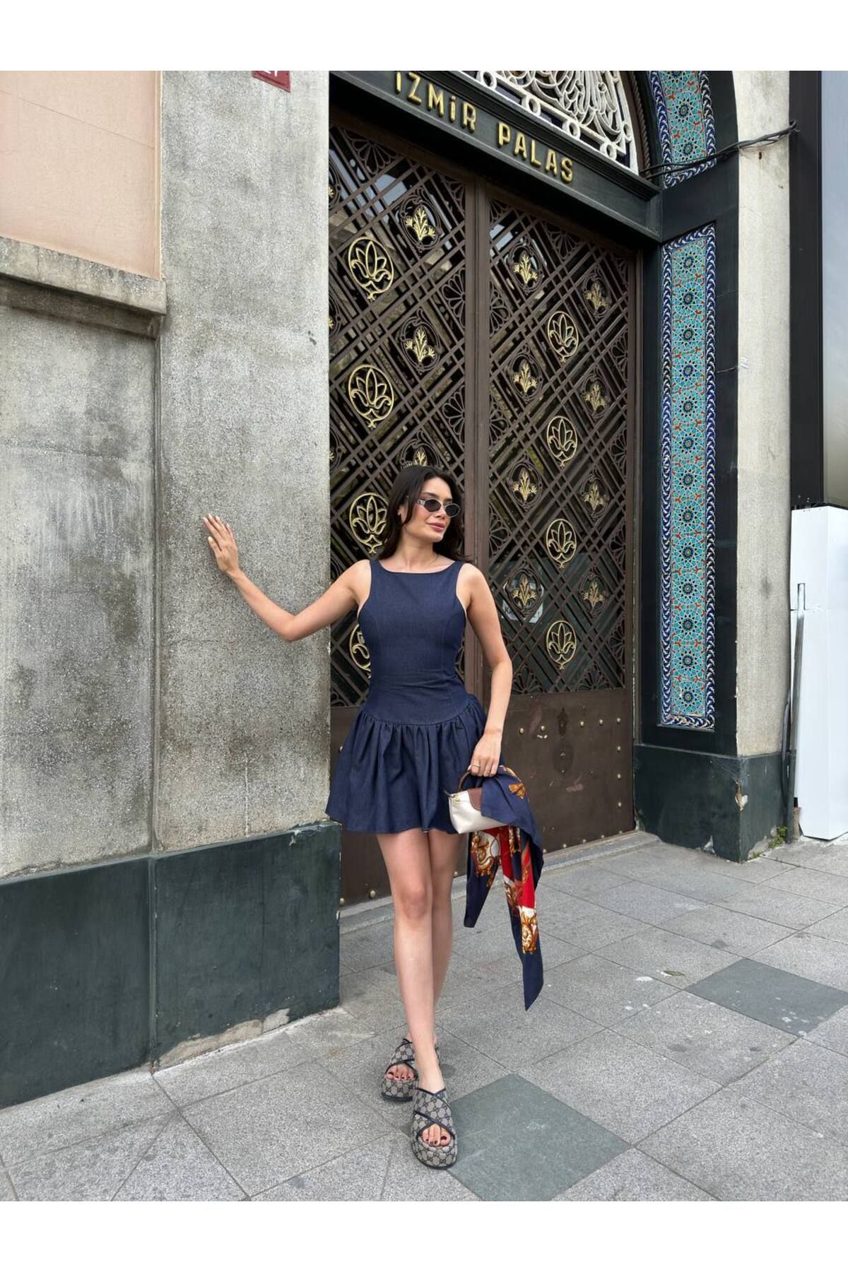 Miss Beyoğlu Balon Etekli Mini Elbise