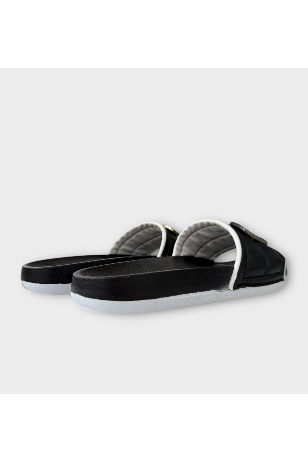 Lion-Stylish Slippers with Daily Rhinestones 4