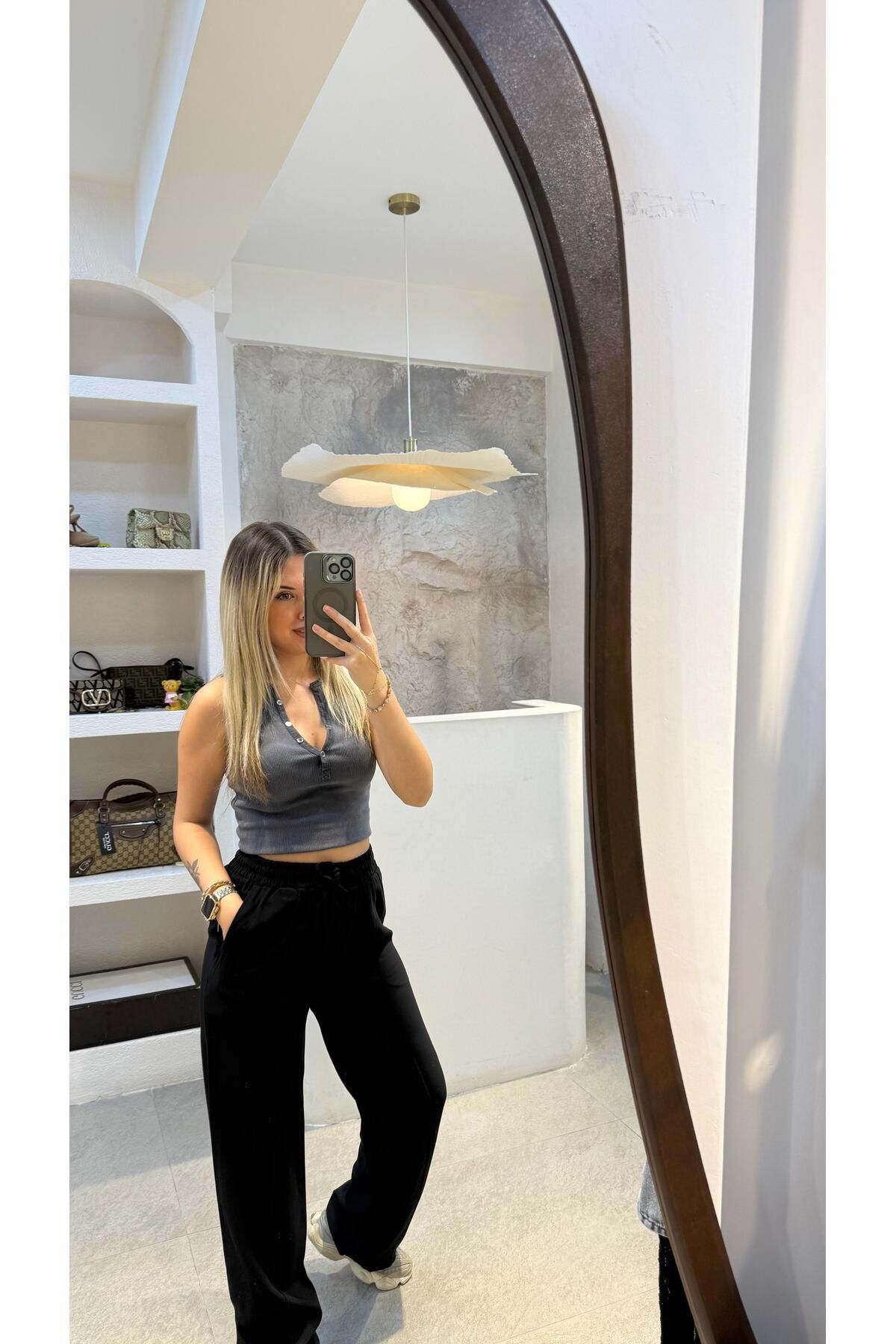 SEVİNÇ GÜNGÖR crop top