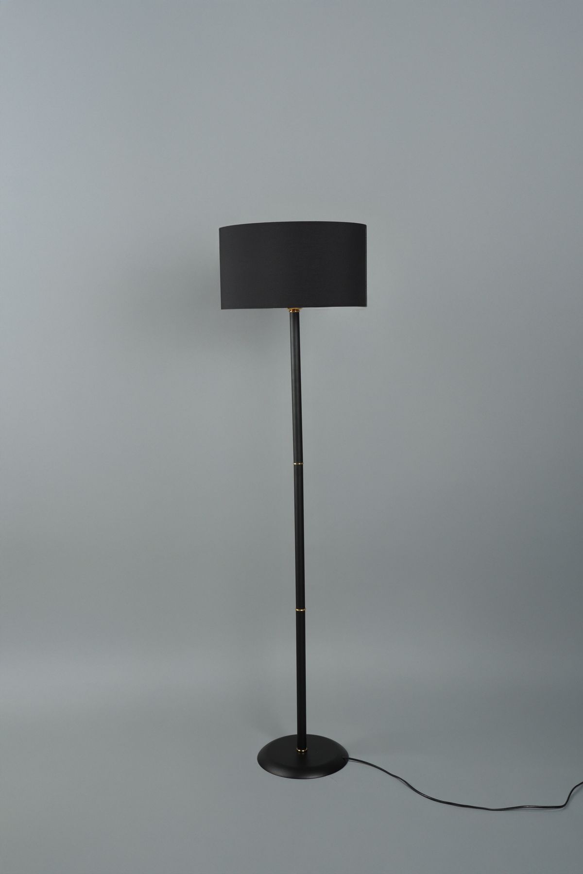 teknotrust Vica Metal Lambader Siyah-Siyah (38x38x145 cm)
