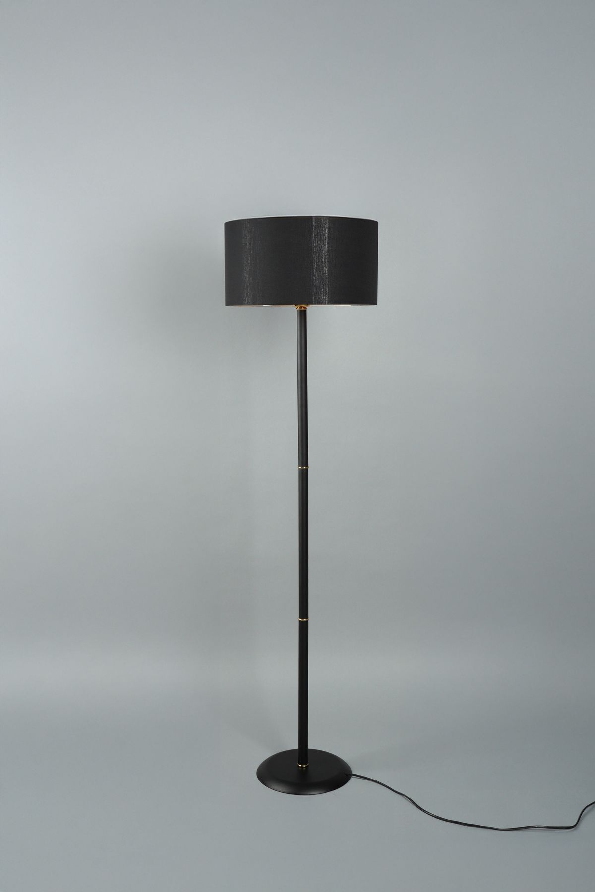 teknotrust Vica Metal Lambader Siyah-Krom (38x38x145 cm)