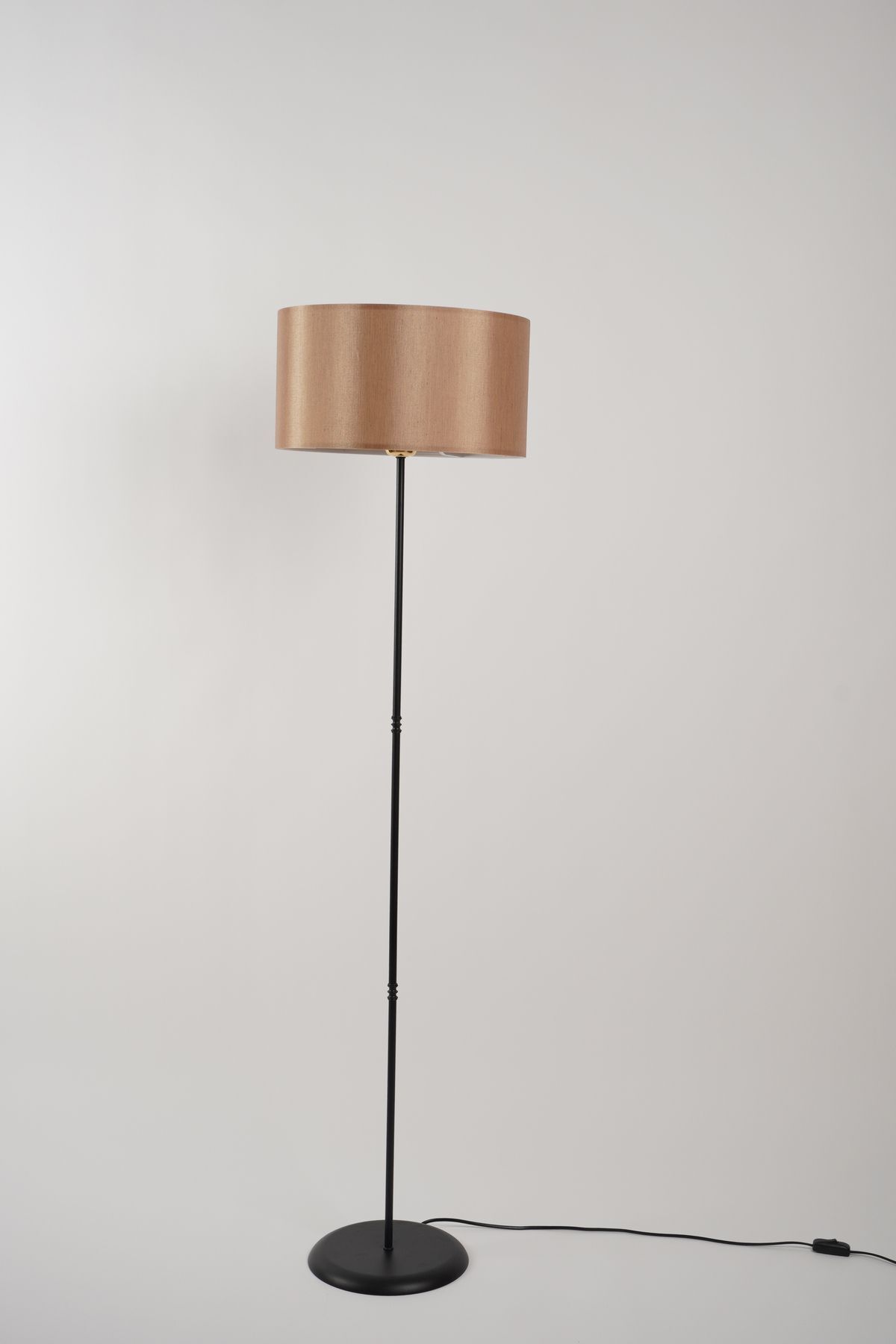 teknotrust Venus Metal Lambader Siyah-Çöl Beji (38x38x145 cm)