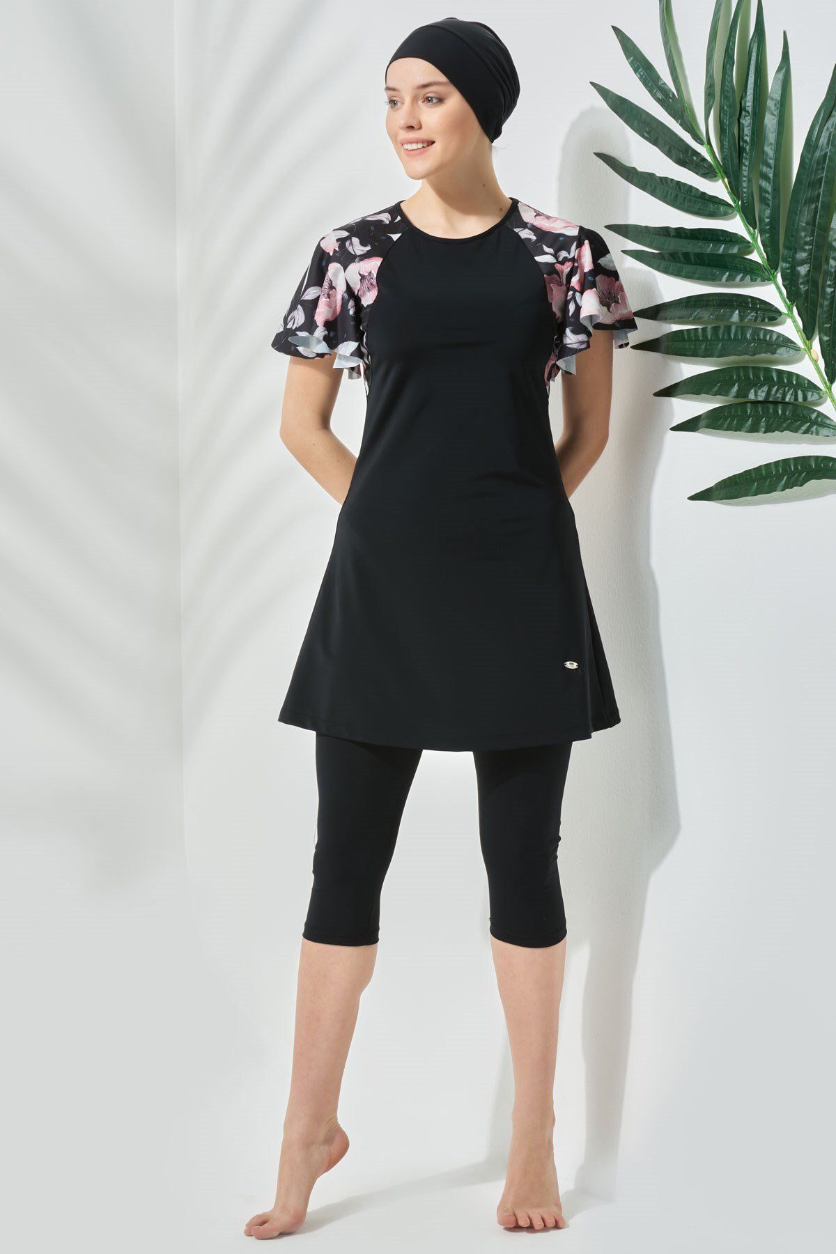 C&City-Halbbedeckter Hijab-Badeanzug mit Kurzarmstrumpfhose C13090 Schwarz 1